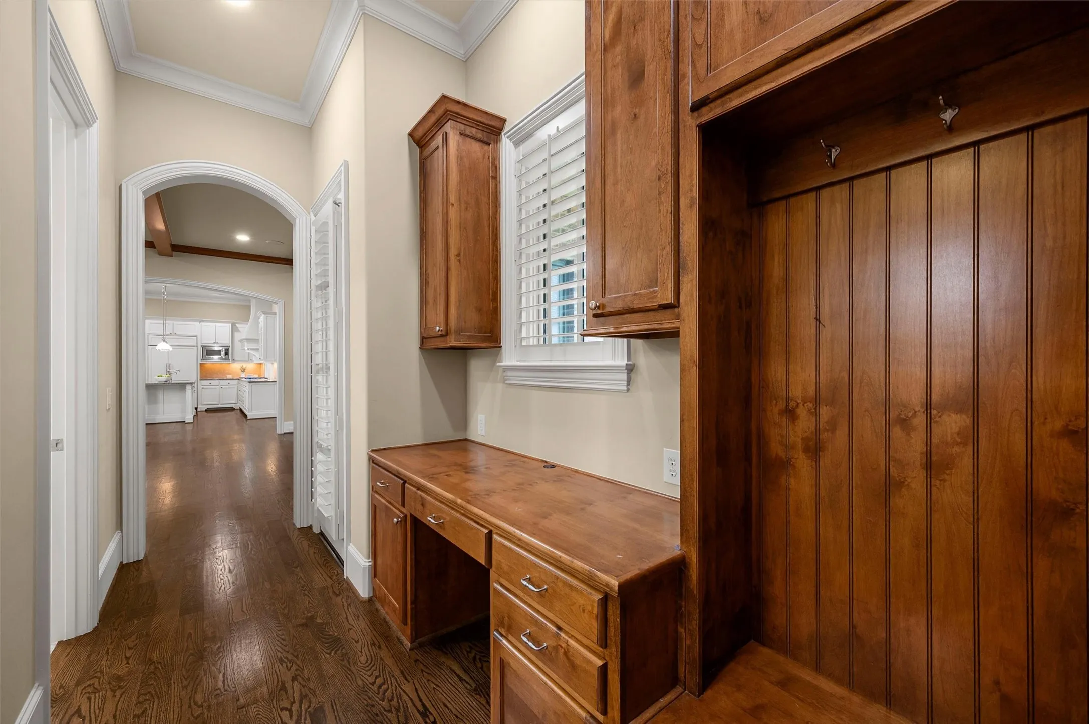 Single Family Residence For Sale in Dallas County , 2900 Westminster Avenue, University Park, Texas 75205, 4 Bedroom, 5 Bathroom, 2 Garage spaces, 4,011 Sqft, built in 2008, mls#21412781, Real Estate Agent in University Park, Homes For Sale in Dallas county, Homes For Sale in University Park, Realtor in University Park Texas, Real Estate Brokerage Independent Realty Texas, Luminita Cordes Realtor