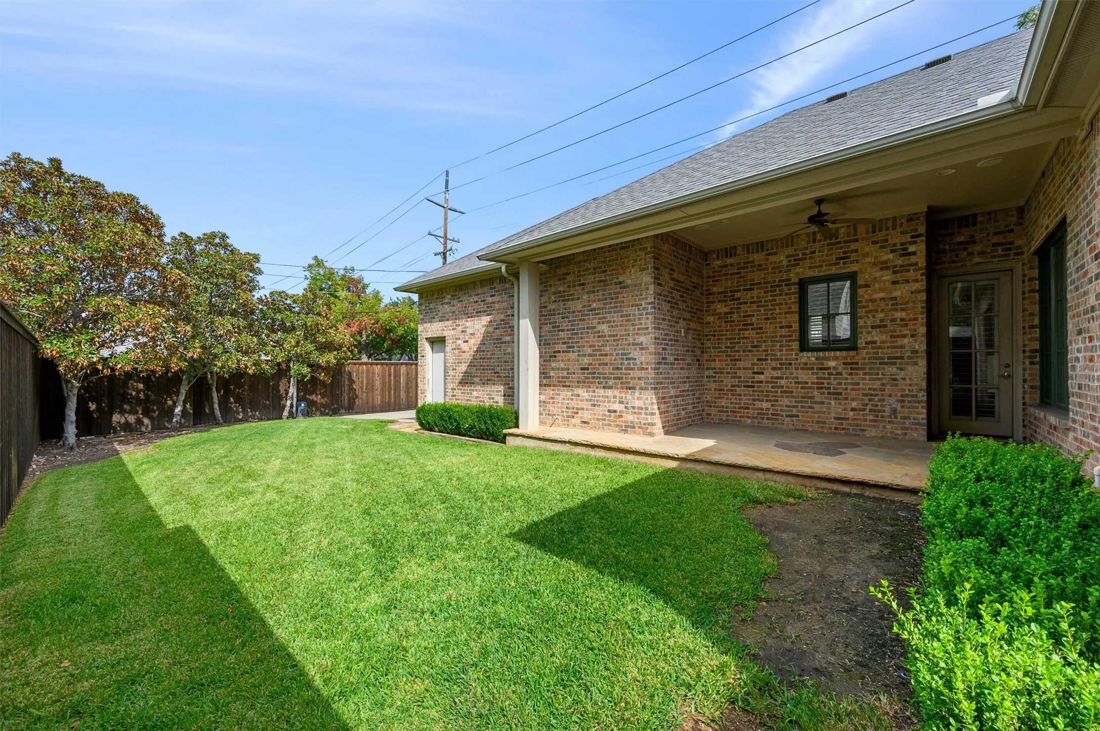 Single Family Residence For Sale in Dallas County , 2900 Westminster Avenue, University Park, Texas 75205, 4 Bedroom, 5 Bathroom, 2 Garage spaces, 4,011 Sqft, built in 2008, mls#21412781, Real Estate Agent in University Park, Homes For Sale in Dallas county, Homes For Sale in University Park, Realtor in University Park Texas, Real Estate Brokerage Independent Realty Texas, Luminita Cordes Realtor