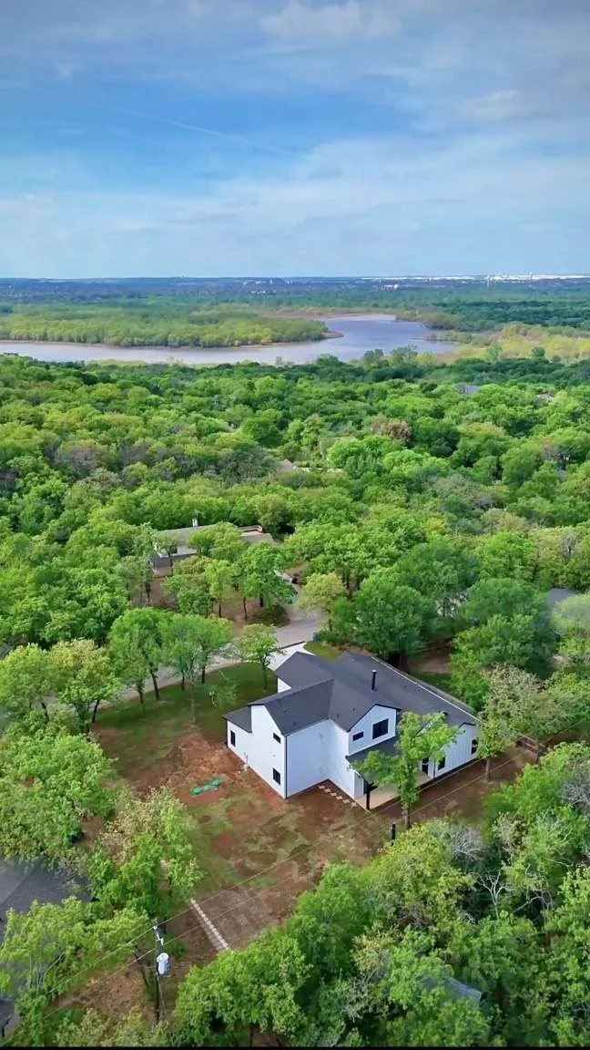 Single Family Residence For Sale in Denton County , 9116 Cherokee Trail, Flower Mound, Texas 75022, 4 Bedroom, 5 Bathroom, 2 Garage spaces, 2,875 Sqft, built in 2026, mls#21413742, Real Estate Agent in Flower Mound, Homes For Sale in Denton county, Homes For Sale in Flower Mound, Realtor in Flower Mound Texas, Real Estate Brokerage Independent Realty Texas, Luminita Cordes Realtor
