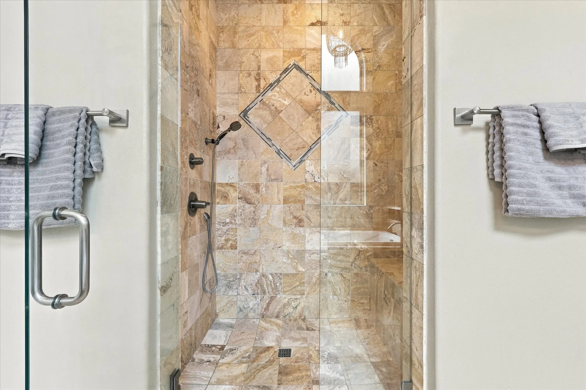 Single Family Residence For Sale in Denton County , 304 Thistle Ridge, Denton, Texas 76210, 3 Bedroom, 4 Bathroom, 2 Garage spaces, 3,188 Sqft, built in 2015, mls#21413205, Real Estate Agent in Denton, Homes For Sale in Denton county, Homes For Sale in Denton, Realtor in Denton Texas, Real Estate Brokerage Independent Realty Texas, Luminita Cordes Realtor