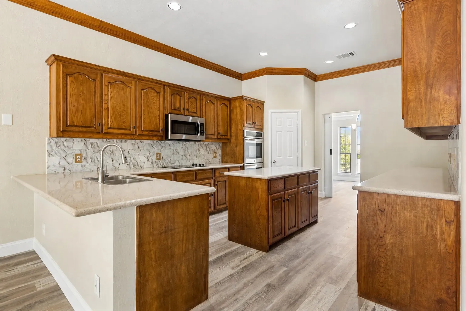 Single Family Residence For Sale in Kaufman County , 10377 W Dublin Drive, Forney, Texas 75126, 3 Bedroom, 4 Bathroom, 2 Garage spaces, 2,266 Sqft, built in 1999, mls#21412915, Real Estate Agent in Forney, Homes For Sale in Kaufman county, Homes For Sale in Forney, Realtor in Forney Texas, Real Estate Brokerage Independent Realty Texas, Luminita Cordes Realtor