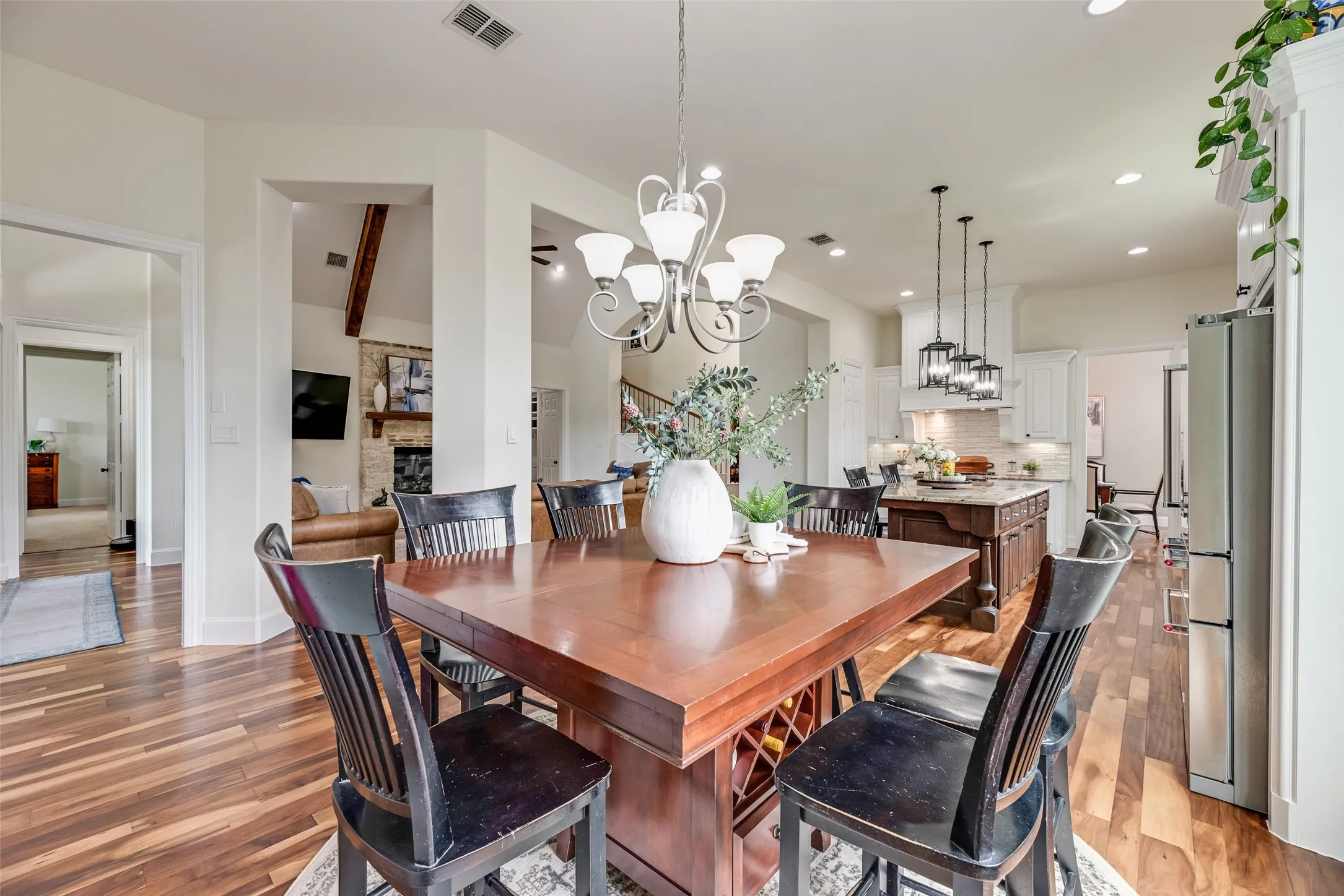 Single Family Residence For Sale in Collin County , 3400 Spicewood Drive, Prosper, Texas 75078, 4 Bedroom, 6 Bathroom, 3 Garage spaces, 4,079 Sqft, built in 2015, mls#21413122, Real Estate Agent in Prosper, Homes For Sale in Collin county, Homes For Sale in Prosper, Realtor in Prosper Texas, Real Estate Brokerage Independent Realty Texas, Luminita Cordes Realtor