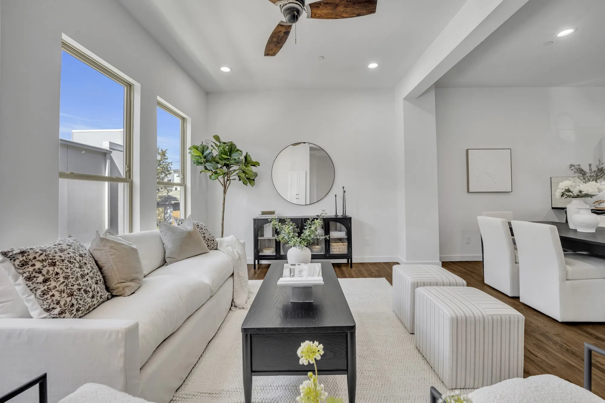 Condominium For Rent in Dallas County , 5806 Bryan Parkway 104, Dallas, Texas 75206, 2 Bedroom, 3 Bathroom, 2 Garage spaces, 1,500 Sqft, built in 2025, mls#21413784, Real Estate Agent in Dallas, Homes For Rent in Dallas county, Homes For Rent in Dallas, Realtor in Dallas Texas, Real Estate Brokerage Independent Realty Texas, Luminita Cordes Realtor
