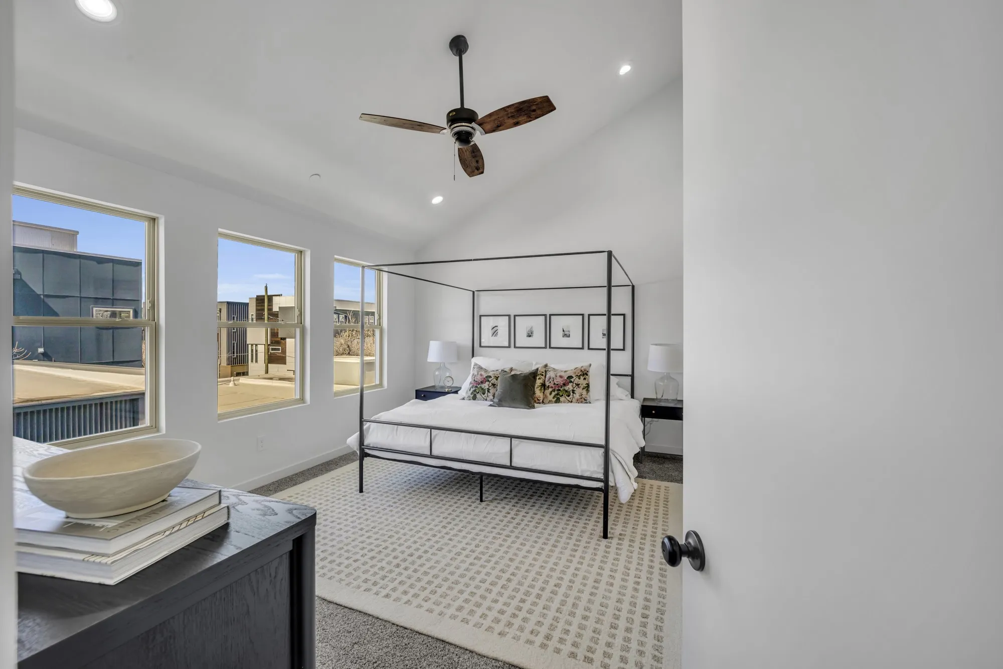 Condominium For Rent in Dallas County , 5806 Bryan Parkway 104, Dallas, Texas 75206, 2 Bedroom, 3 Bathroom, 2 Garage spaces, 1,500 Sqft, built in 2025, mls#21413784, Real Estate Agent in Dallas, Homes For Rent in Dallas county, Homes For Rent in Dallas, Realtor in Dallas Texas, Real Estate Brokerage Independent Realty Texas, Luminita Cordes Realtor
