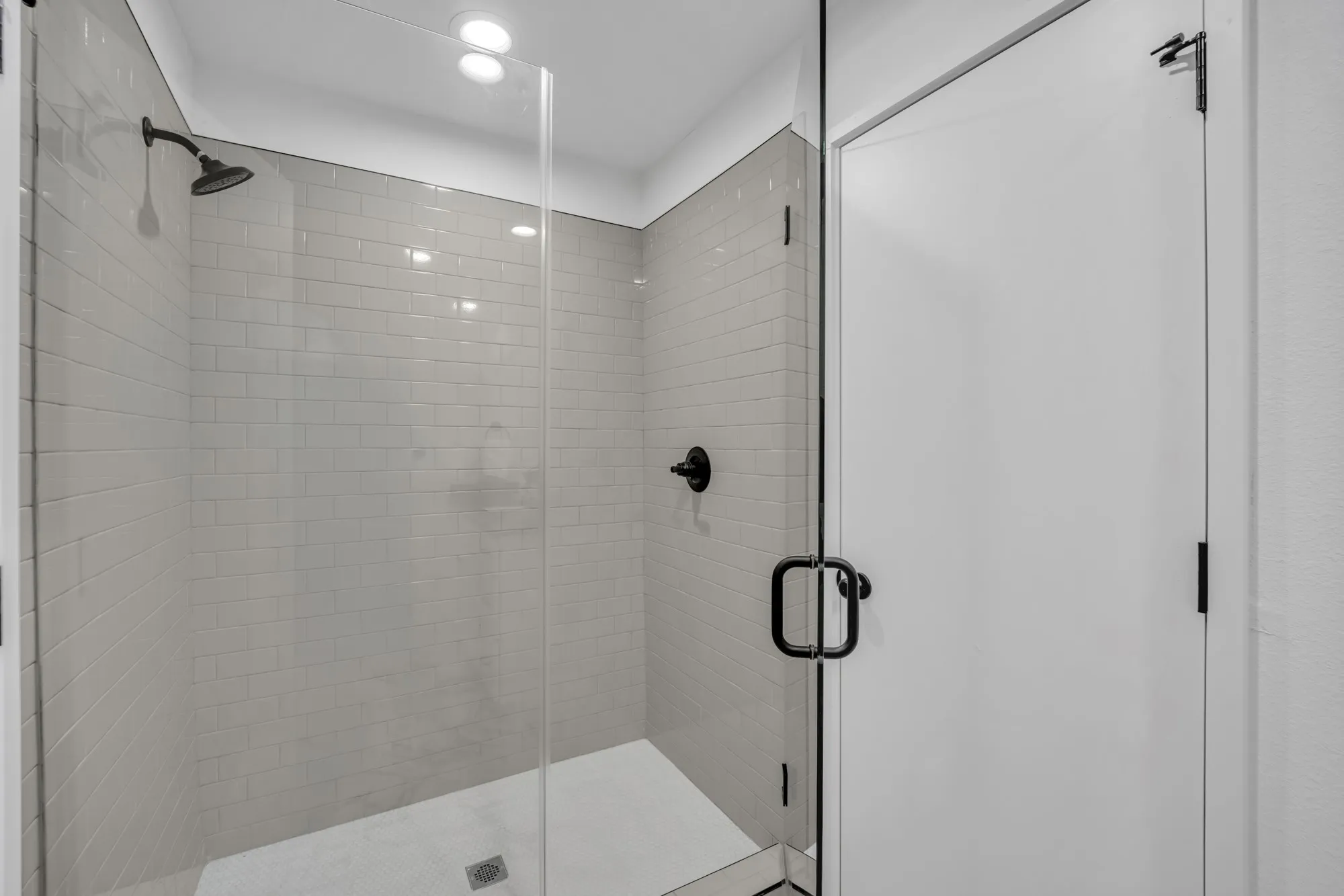 Condominium For Rent in Dallas County , 5806 Bryan Parkway 104, Dallas, Texas 75206, 2 Bedroom, 3 Bathroom, 2 Garage spaces, 1,500 Sqft, built in 2025, mls#21413784, Real Estate Agent in Dallas, Homes For Rent in Dallas county, Homes For Rent in Dallas, Realtor in Dallas Texas, Real Estate Brokerage Independent Realty Texas, Luminita Cordes Realtor