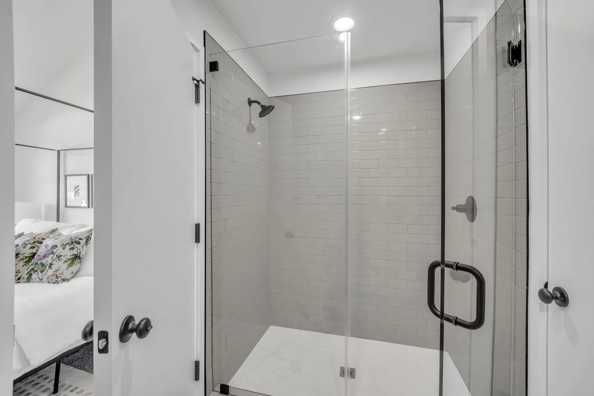 Condominium For Rent in Dallas County , 5806 Bryan Parkway 104, Dallas, Texas 75206, 2 Bedroom, 3 Bathroom, 2 Garage spaces, 1,500 Sqft, built in 2025, mls#21413784, Real Estate Agent in Dallas, Homes For Rent in Dallas county, Homes For Rent in Dallas, Realtor in Dallas Texas, Real Estate Brokerage Independent Realty Texas, Luminita Cordes Realtor