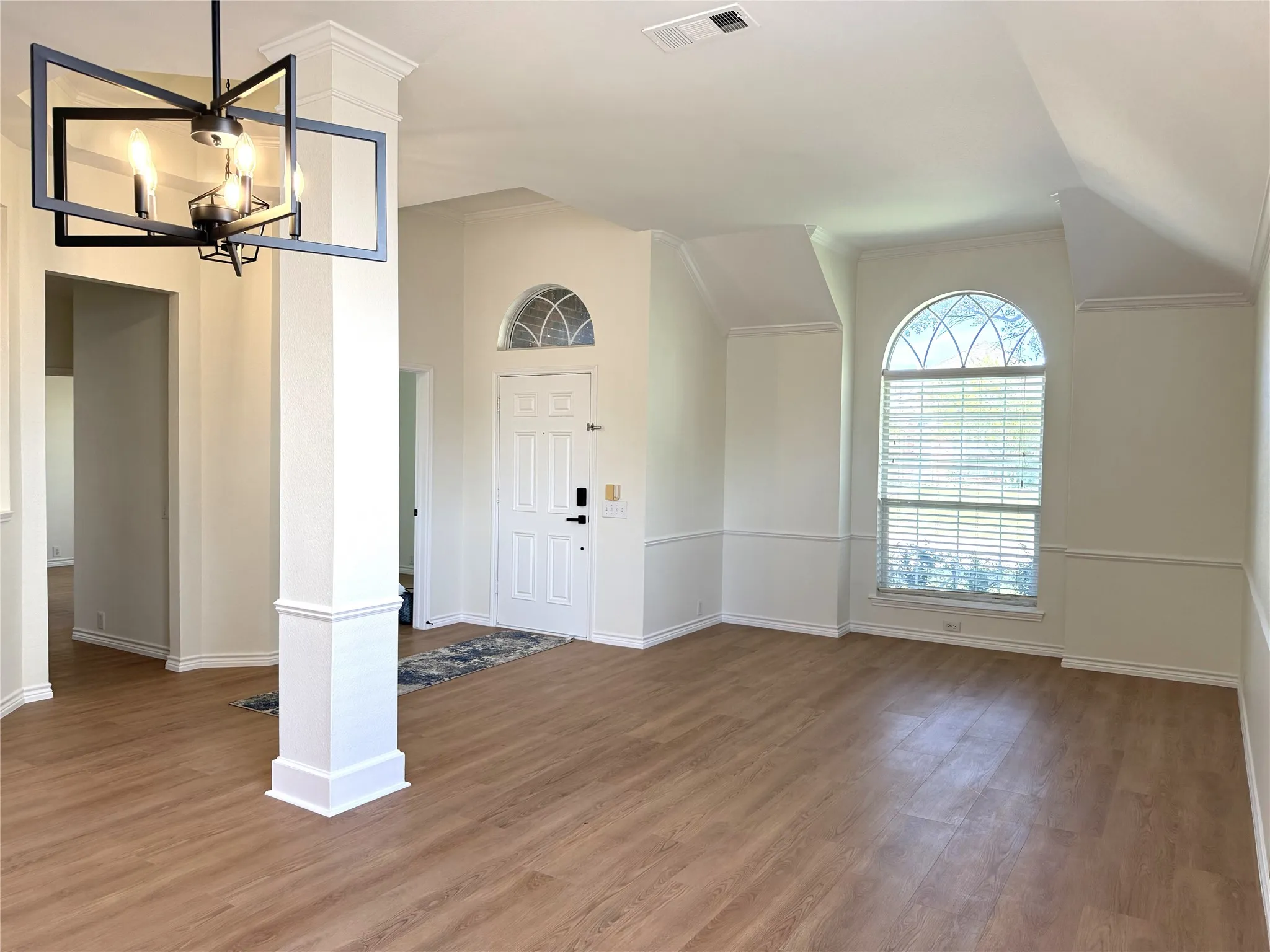 Single Family Residence For Sale in Collin County , 2508 Deer Horn Drive, Plano, Texas 75025, 4 Bedroom, 2 Bathroom, 2 Garage spaces, 2,070 Sqft, built in 1998, mls#21410225, Real Estate Agent in Plano, Homes For Sale in Collin county, Homes For Sale in Plano, Realtor in Plano Texas, Real Estate Brokerage Independent Realty Texas, Luminita Cordes Realtor