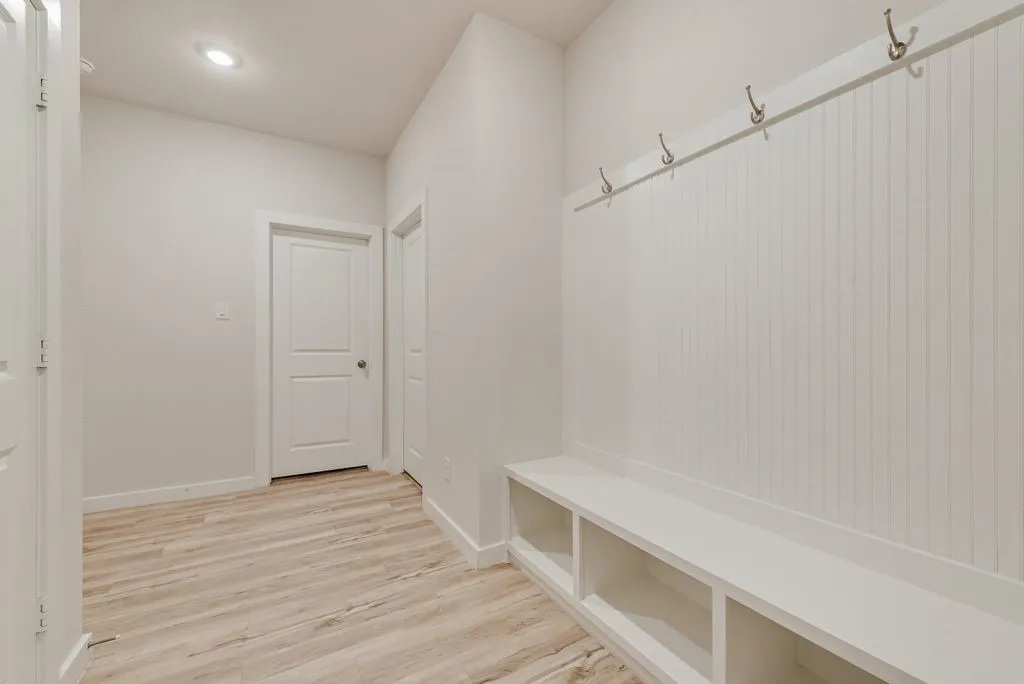 Single Family Residence For Sale in Kaufman County , 801 Vineyard Way, Forney, Texas 75126, 4 Bedroom, 3 Bathroom, 3 Garage spaces, 2,515 Sqft, built in 2024, mls#21409564, Real Estate Agent in Forney, Homes For Sale in Kaufman county, Homes For Sale in Forney, Realtor in Forney Texas, Real Estate Brokerage Independent Realty Texas, Luminita Cordes Realtor