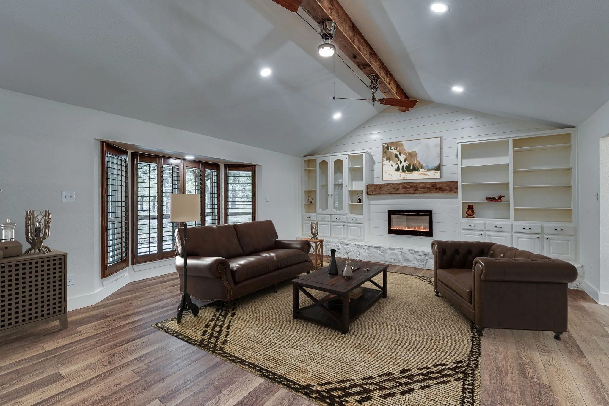 Single Family Residence For Sale in Mc Lennan County , 3754 Ft Graham Road, West, Texas 76691, 3 Bedroom, 3 Bathroom, 6 Garage spaces, 2,588 Sqft, built in 1979, mls#21413808, Real Estate Agent in West, Homes For Sale in Mc Lennan county, Homes For Sale in West, Realtor in West Texas, Real Estate Brokerage Independent Realty Texas, Luminita Cordes Realtor