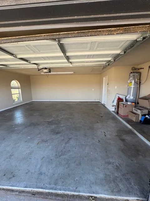 Single Family Residence For Rent in Taylor County , 134 Prairie Harvest Road, Abilene, Texas 79602, 4 Bedroom, 2 Bathroom, 3 Garage spaces, 1,804 Sqft, built in 2007, mls#21413824, Real Estate Agent in Abilene, Homes For Rent in Taylor county, Homes For Rent in Abilene, Realtor in Abilene Texas, Real Estate Brokerage Independent Realty Texas, Luminita Cordes Realtor