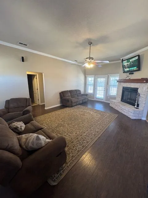 Single Family Residence For Rent in Taylor County , 134 Prairie Harvest Road, Abilene, Texas 79602, 4 Bedroom, 2 Bathroom, 3 Garage spaces, 1,804 Sqft, built in 2007, mls#21413824, Real Estate Agent in Abilene, Homes For Rent in Taylor county, Homes For Rent in Abilene, Realtor in Abilene Texas, Real Estate Brokerage Independent Realty Texas, Luminita Cordes Realtor