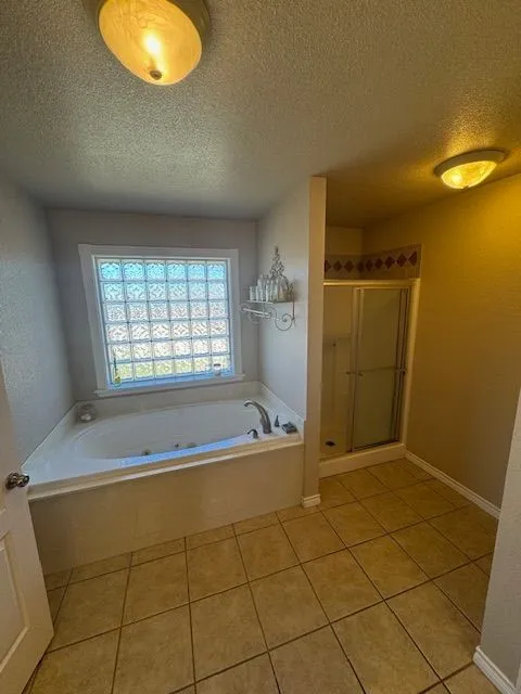Single Family Residence For Rent in Taylor County , 134 Prairie Harvest Road, Abilene, Texas 79602, 4 Bedroom, 2 Bathroom, 3 Garage spaces, 1,804 Sqft, built in 2007, mls#21413824, Real Estate Agent in Abilene, Homes For Rent in Taylor county, Homes For Rent in Abilene, Realtor in Abilene Texas, Real Estate Brokerage Independent Realty Texas, Luminita Cordes Realtor