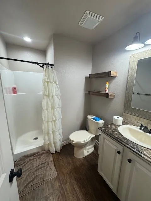 Single Family Residence For Rent in Taylor County , 134 Prairie Harvest Road, Abilene, Texas 79602, 4 Bedroom, 2 Bathroom, 3 Garage spaces, 1,804 Sqft, built in 2007, mls#21413824, Real Estate Agent in Abilene, Homes For Rent in Taylor county, Homes For Rent in Abilene, Realtor in Abilene Texas, Real Estate Brokerage Independent Realty Texas, Luminita Cordes Realtor