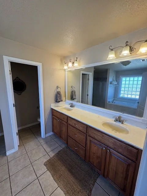 Single Family Residence For Rent in Taylor County , 134 Prairie Harvest Road, Abilene, Texas 79602, 4 Bedroom, 2 Bathroom, 3 Garage spaces, 1,804 Sqft, built in 2007, mls#21413824, Real Estate Agent in Abilene, Homes For Rent in Taylor county, Homes For Rent in Abilene, Realtor in Abilene Texas, Real Estate Brokerage Independent Realty Texas, Luminita Cordes Realtor