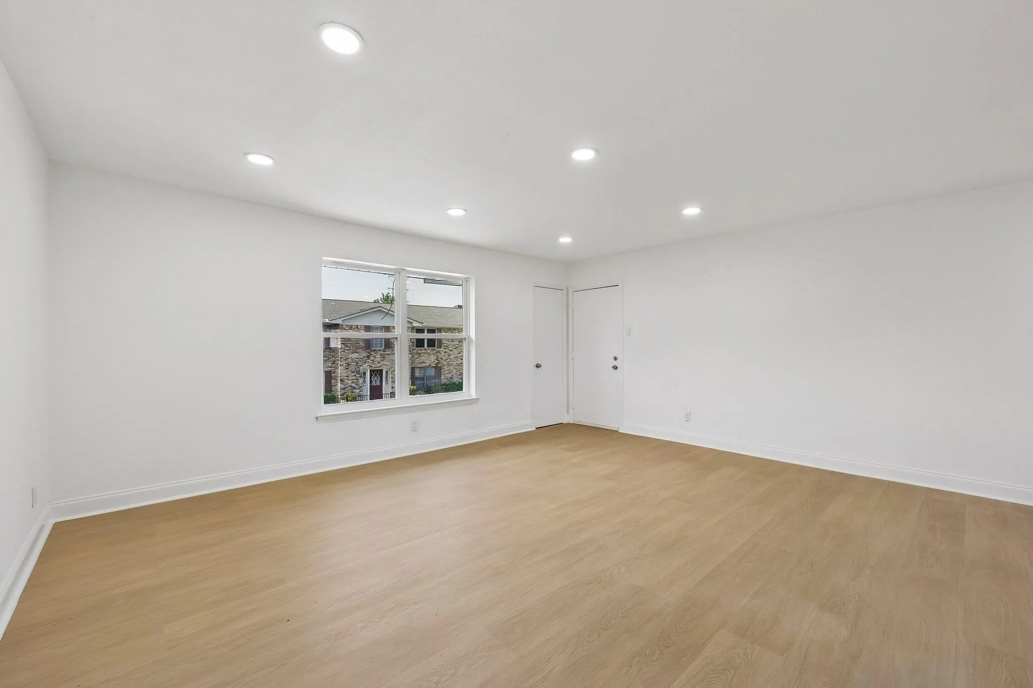 Condominium For Rent in Dallas County , 5050 Matilda Street 225, Dallas, Texas 75206, 2 Bedroom, 2 Bathroom, Garage spaces, 1,055 Sqft, built in 1968, mls#21413828, Real Estate Agent in Dallas, Homes For Rent in Dallas county, Homes For Rent in Dallas, Realtor in Dallas Texas, Real Estate Brokerage Independent Realty Texas, Luminita Cordes Realtor