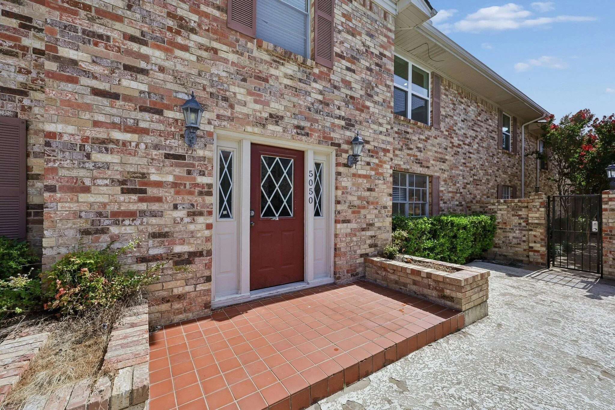 Condominium For Rent in Dallas County , 5050 Matilda Street 225, Dallas, Texas 75206, 2 Bedroom, 2 Bathroom, Garage spaces, 1,055 Sqft, built in 1968, mls#21413828, Real Estate Agent in Dallas, Homes For Rent in Dallas county, Homes For Rent in Dallas, Realtor in Dallas Texas, Real Estate Brokerage Independent Realty Texas, Luminita Cordes Realtor