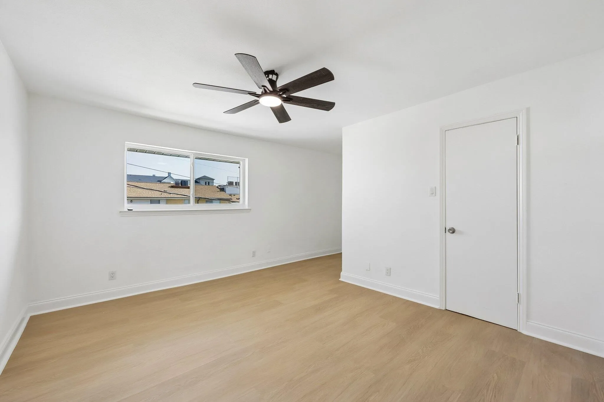Condominium For Rent in Dallas County , 5050 Matilda Street 225, Dallas, Texas 75206, 2 Bedroom, 2 Bathroom, Garage spaces, 1,055 Sqft, built in 1968, mls#21413828, Real Estate Agent in Dallas, Homes For Rent in Dallas county, Homes For Rent in Dallas, Realtor in Dallas Texas, Real Estate Brokerage Independent Realty Texas, Luminita Cordes Realtor