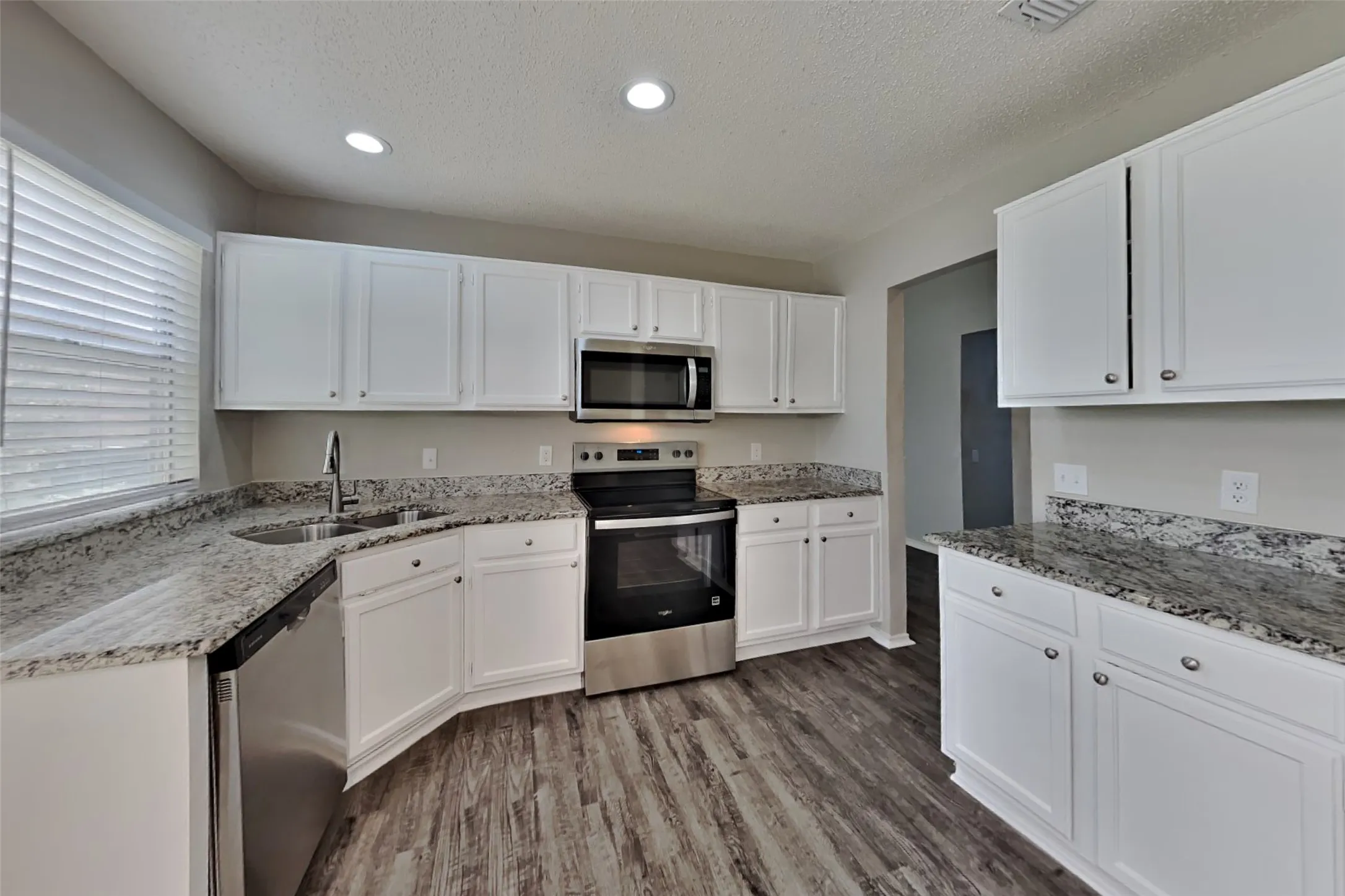 Single Family Residence For Rent in Tarrant County , 3813 Huckleberry Drive, Fort Worth, Texas 76137, 3 Bedroom, 2 Bathroom, 2 Garage spaces, 1,380 Sqft, built in 1987, mls#21413822, Real Estate Agent in Fort Worth, Homes For Rent in Tarrant county, Homes For Rent in Fort Worth, Realtor in Fort Worth Texas, Real Estate Brokerage Independent Realty Texas, Luminita Cordes Realtor