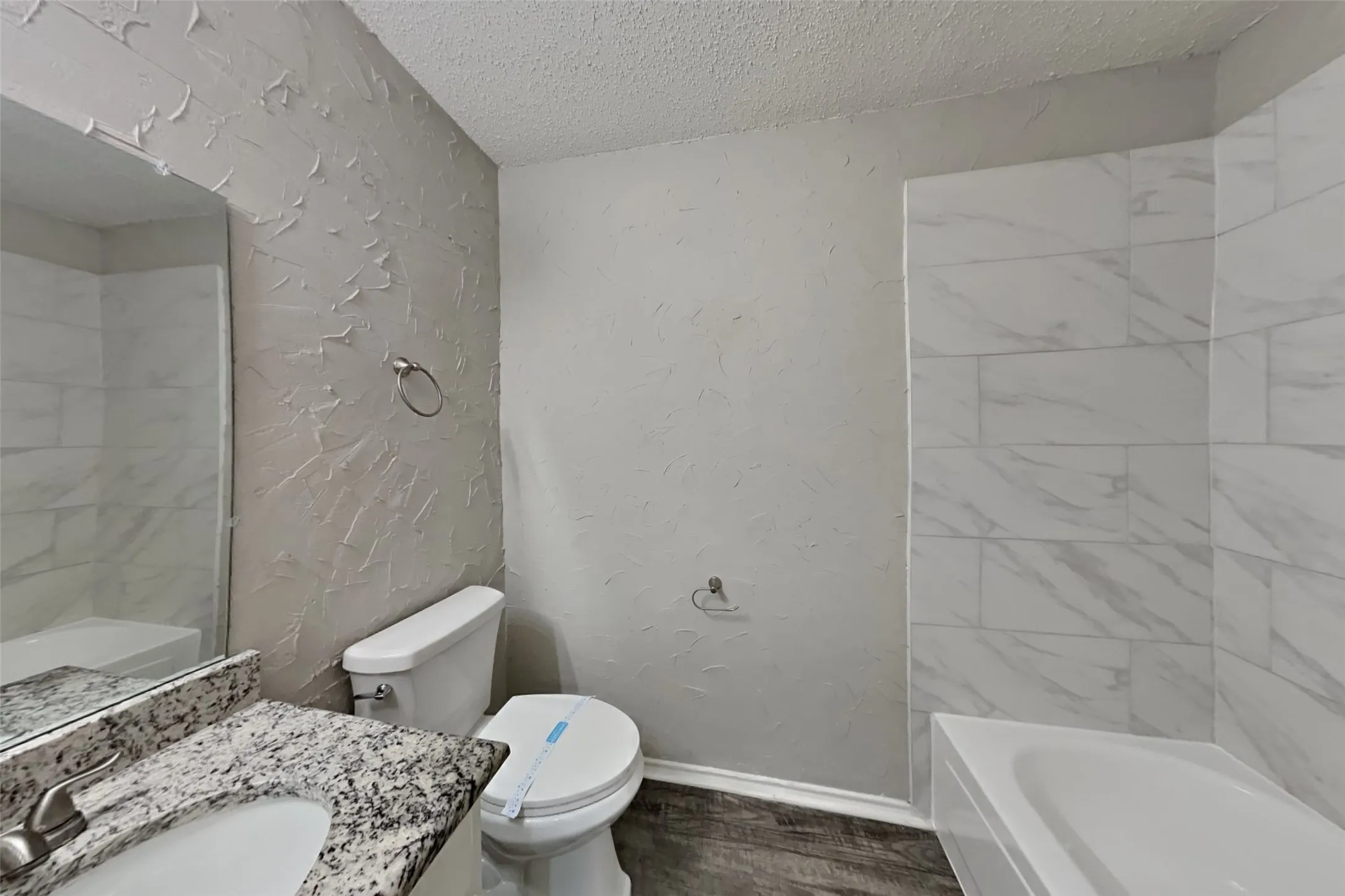 Single Family Residence For Rent in Tarrant County , 3813 Huckleberry Drive, Fort Worth, Texas 76137, 3 Bedroom, 2 Bathroom, 2 Garage spaces, 1,380 Sqft, built in 1987, mls#21413822, Real Estate Agent in Fort Worth, Homes For Rent in Tarrant county, Homes For Rent in Fort Worth, Realtor in Fort Worth Texas, Real Estate Brokerage Independent Realty Texas, Luminita Cordes Realtor