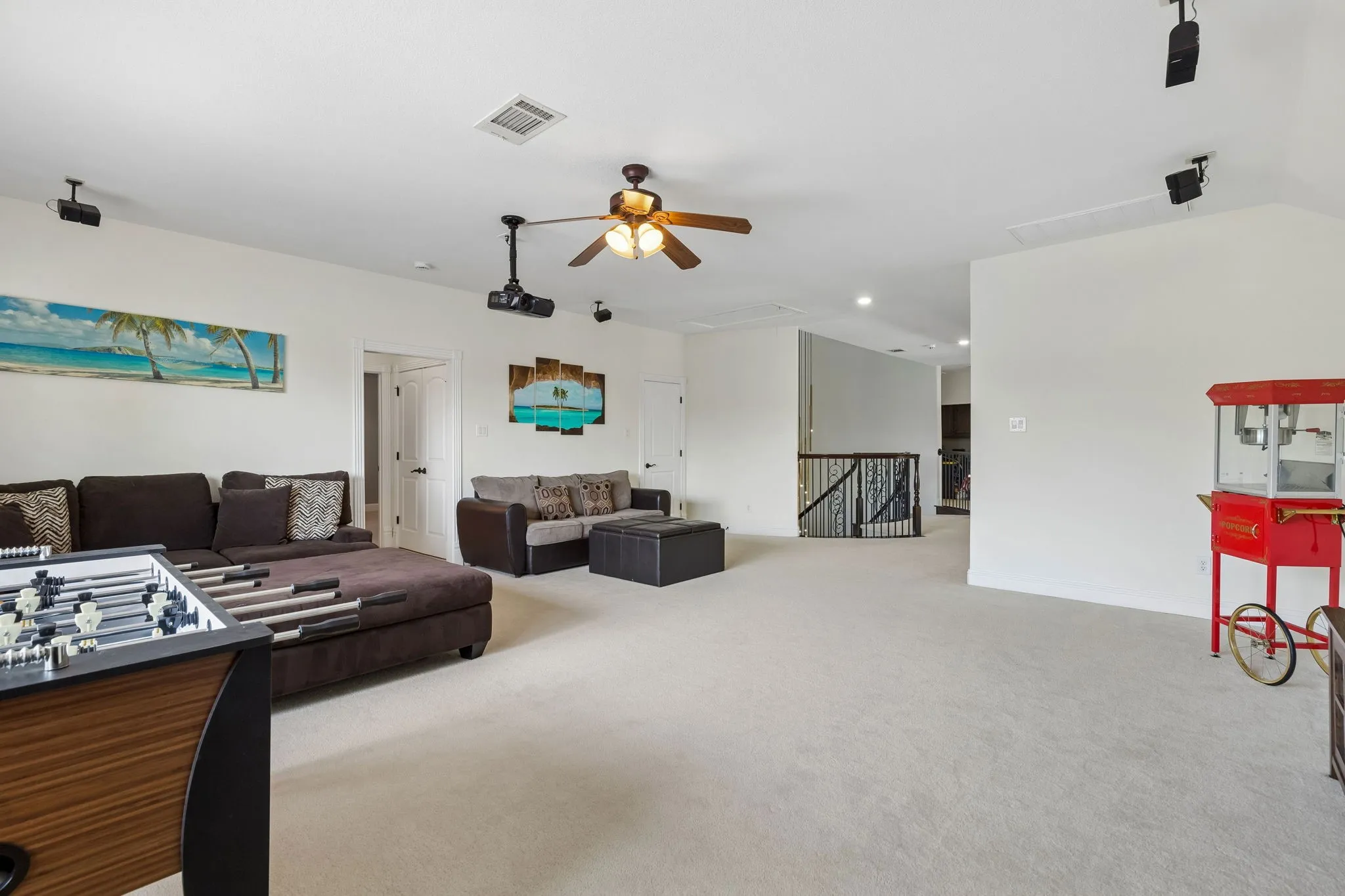 Single Family Residence For Sale in Tarrant County , 305 Corral Court, Southlake, Texas 76092, 5 Bedroom, 5 Bathroom, 4 Garage spaces, 6,033 Sqft, built in 2008, mls#21413777, Real Estate Agent in Southlake, Homes For Sale in Tarrant county, Homes For Sale in Southlake, Realtor in Southlake Texas, Real Estate Brokerage Independent Realty Texas, Luminita Cordes Realtor