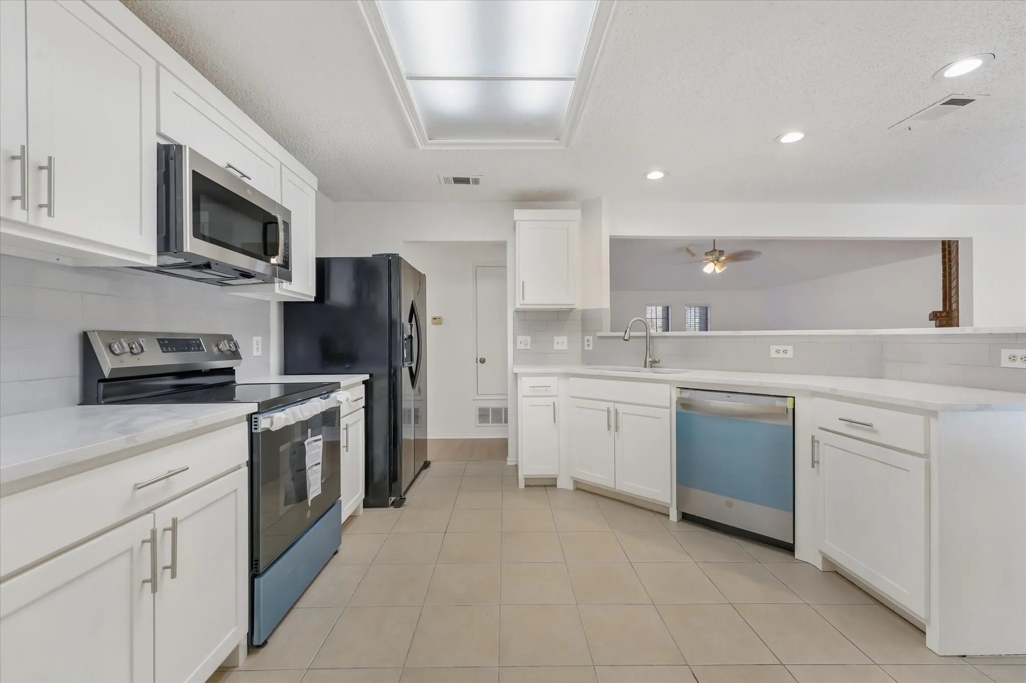 Single Family Residence For Sale in Collin County , 708 Tribal Road, Plano, Texas 75023, 2 Bedroom, 2 Bathroom, 2 Garage spaces, 1,558 Sqft, built in 1984, mls#21412663, Real Estate Agent in Plano, Homes For Sale in Collin county, Homes For Sale in Plano, Realtor in Plano Texas, Real Estate Brokerage Independent Realty Texas, Luminita Cordes Realtor
