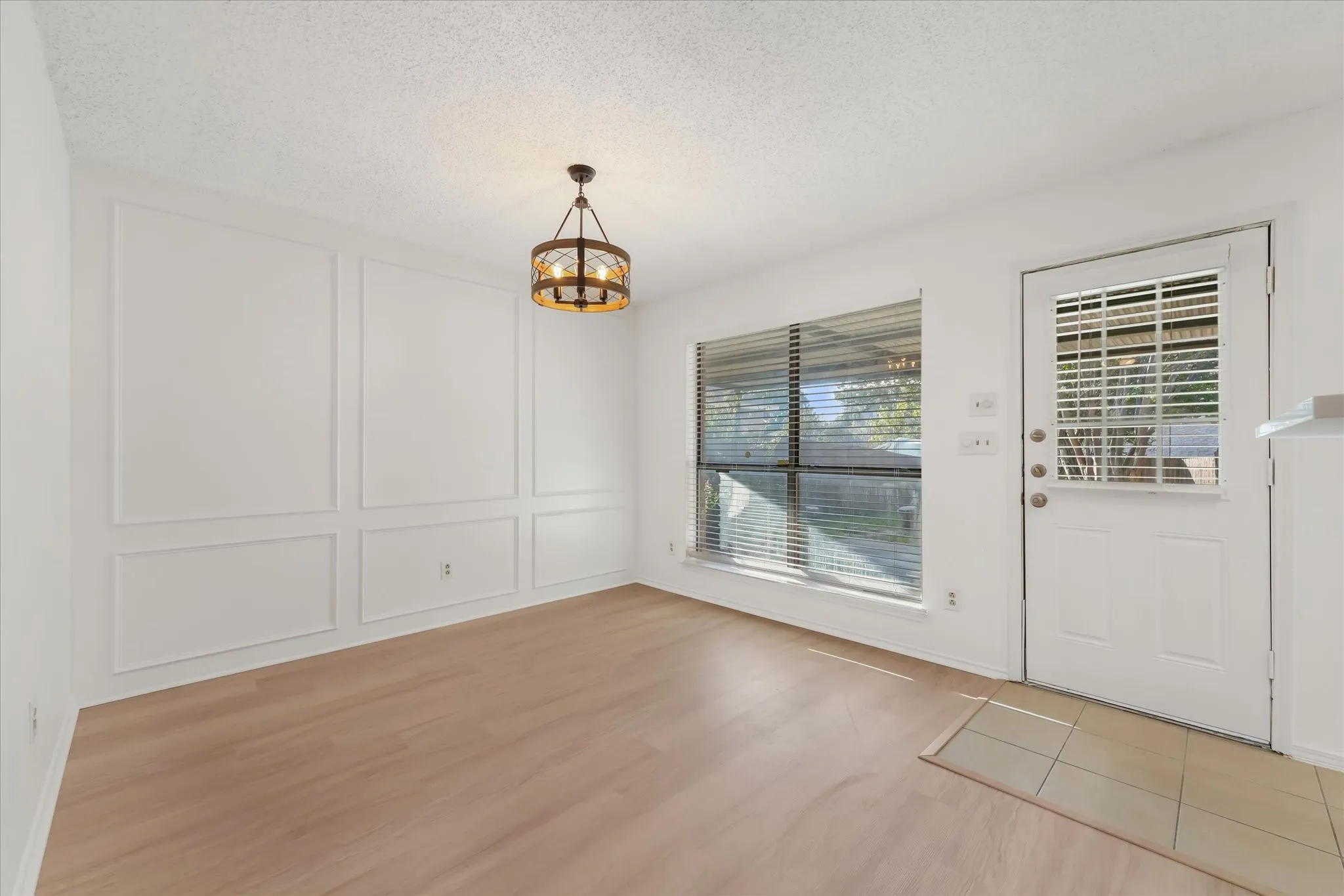 Single Family Residence For Sale in Collin County , 708 Tribal Road, Plano, Texas 75023, 2 Bedroom, 2 Bathroom, 2 Garage spaces, 1,558 Sqft, built in 1984, mls#21412663, Real Estate Agent in Plano, Homes For Sale in Collin county, Homes For Sale in Plano, Realtor in Plano Texas, Real Estate Brokerage Independent Realty Texas, Luminita Cordes Realtor