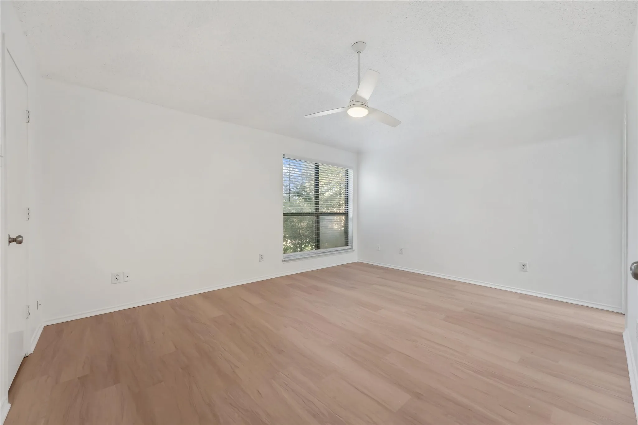 Single Family Residence For Sale in Collin County , 708 Tribal Road, Plano, Texas 75023, 2 Bedroom, 2 Bathroom, 2 Garage spaces, 1,558 Sqft, built in 1984, mls#21412663, Real Estate Agent in Plano, Homes For Sale in Collin county, Homes For Sale in Plano, Realtor in Plano Texas, Real Estate Brokerage Independent Realty Texas, Luminita Cordes Realtor