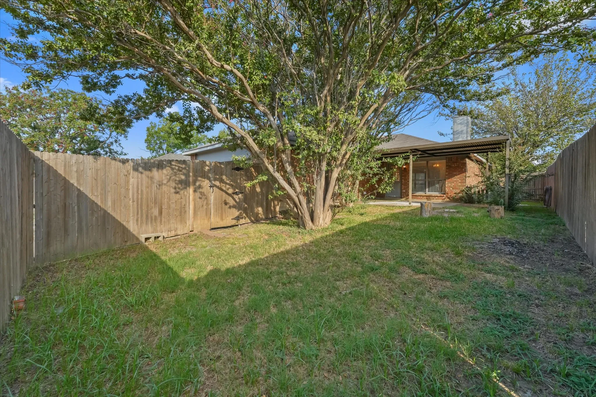 Single Family Residence For Sale in Collin County , 708 Tribal Road, Plano, Texas 75023, 2 Bedroom, 2 Bathroom, 2 Garage spaces, 1,558 Sqft, built in 1984, mls#21412663, Real Estate Agent in Plano, Homes For Sale in Collin county, Homes For Sale in Plano, Realtor in Plano Texas, Real Estate Brokerage Independent Realty Texas, Luminita Cordes Realtor