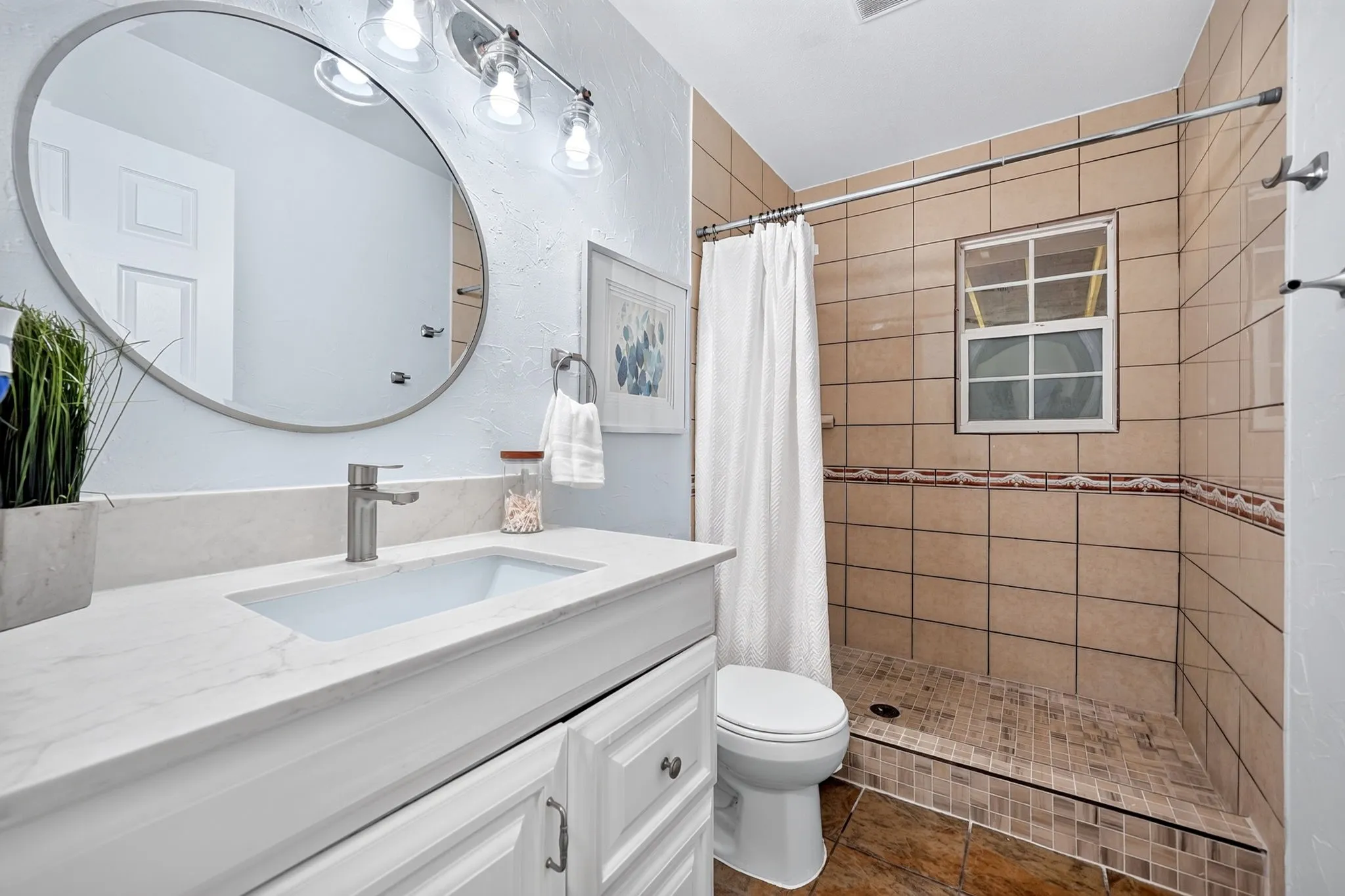 Single Family Residence For Sale in Dallas County , 1813 Baxley Drive, Carrollton, Texas 75006, 4 Bedroom, 3 Bathroom, 1 Garage spaces, 2,106 Sqft, built in 1956, mls#21402455, Real Estate Agent in Carrollton, Homes For Sale in Dallas county, Homes For Sale in Carrollton, Realtor in Carrollton Texas, Real Estate Brokerage Independent Realty Texas, Luminita Cordes Realtor