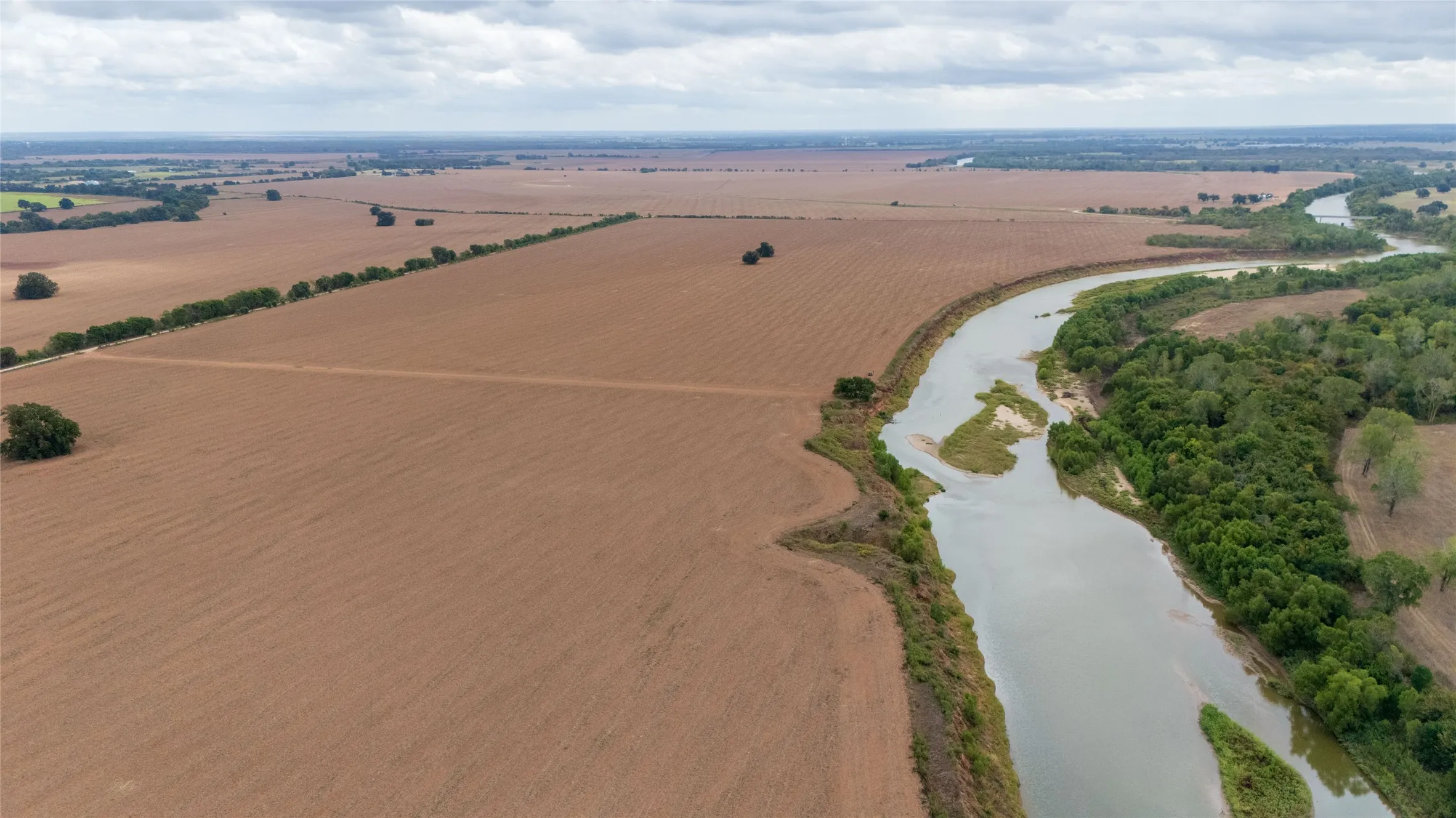 Unimproved Land For Sale in Falls County , 184 County Road 183, Marlin, Texas 76661, 0, 0, Garage spaces, 0 Sqft, built in 0, mls#21411856, Real Estate Agent in Marlin, Homes For Sale in Falls county, Homes For Sale in Marlin, Realtor in Marlin Texas, Real Estate Brokerage Independent Realty Texas, Luminita Cordes Realtor