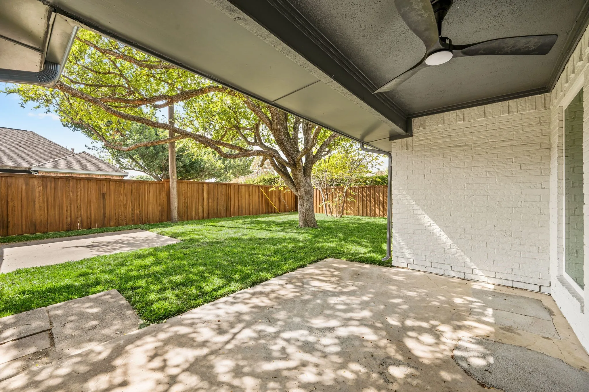Single Family Residence For Sale in Collin County , 2144 Usa Drive, Plano, Texas 75025, 4 Bedroom, 3 Bathroom, 2 Garage spaces, 2,598 Sqft, built in 1984, mls#21413821, Real Estate Agent in Plano, Homes For Sale in Collin county, Homes For Sale in Plano, Realtor in Plano Texas, Real Estate Brokerage Independent Realty Texas, Luminita Cordes Realtor