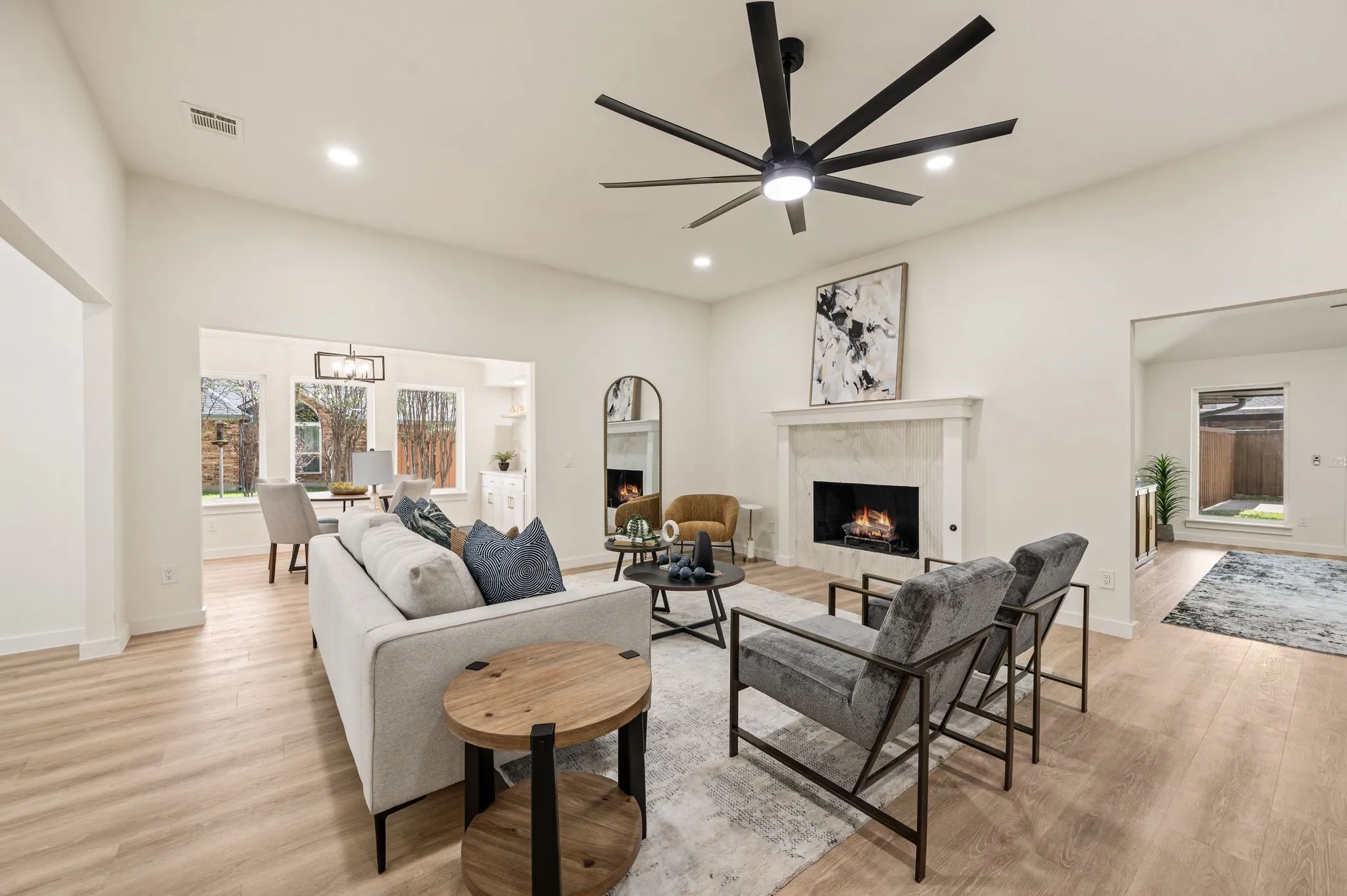 Single Family Residence For Sale in Collin County , 2144 Usa Drive, Plano, Texas 75025, 4 Bedroom, 3 Bathroom, 2 Garage spaces, 2,598 Sqft, built in 1984, mls#21413821, Real Estate Agent in Plano, Homes For Sale in Collin county, Homes For Sale in Plano, Realtor in Plano Texas, Real Estate Brokerage Independent Realty Texas, Luminita Cordes Realtor