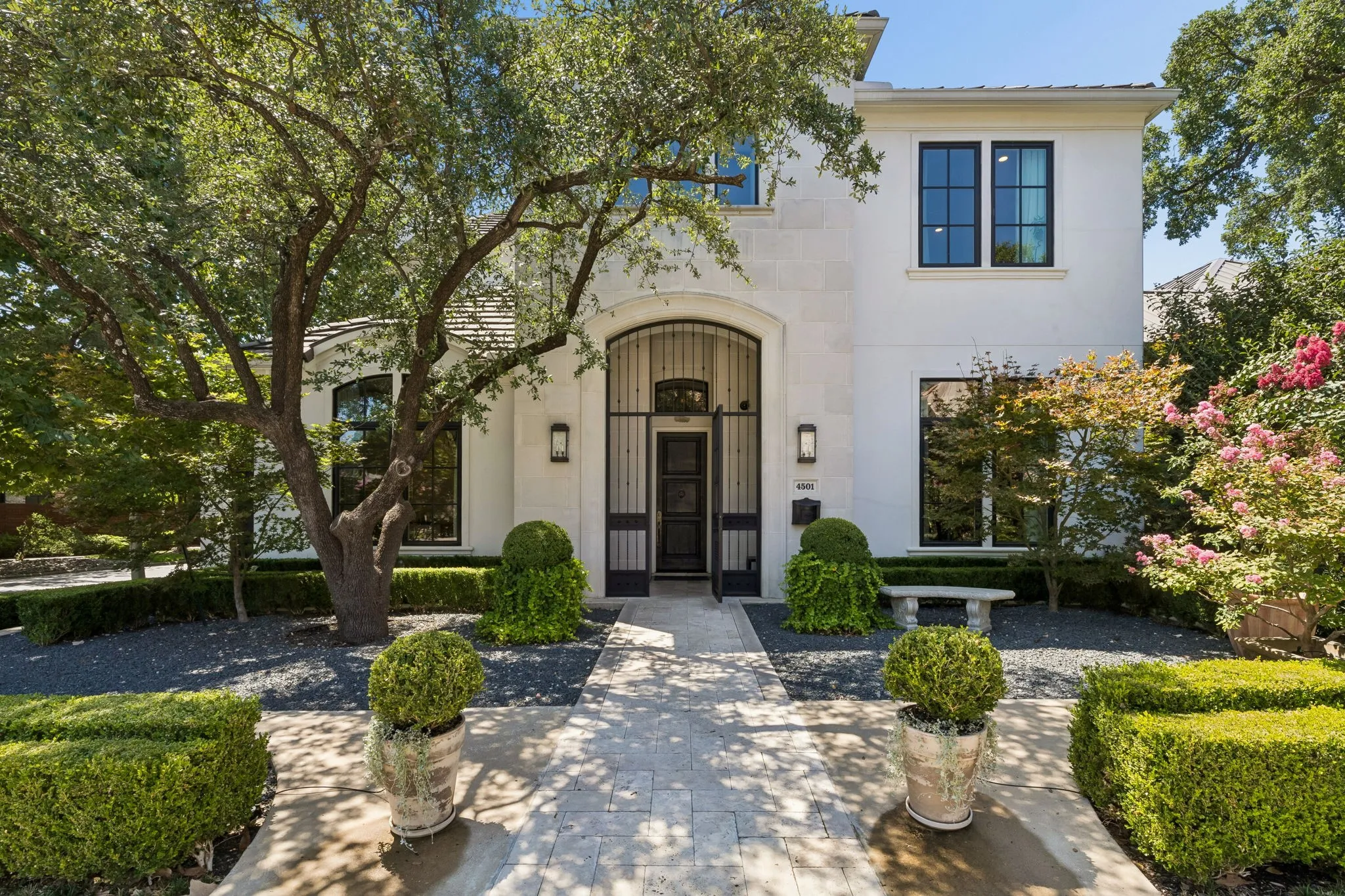 Single Family Residence For Sale in Dallas County , 4501 Normandy Avenue, University Park, Texas 75205, 3 Bedroom, 4 Bathroom, 2 Garage spaces, 4,755 Sqft, built in 2014, mls#21412822, Real Estate Agent in University Park, Homes For Sale in Dallas county, Homes For Sale in University Park, Realtor in University Park Texas, Real Estate Brokerage Independent Realty Texas, Luminita Cordes Realtor