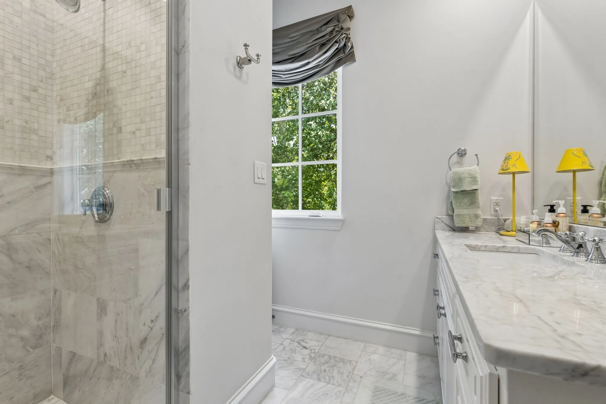 Single Family Residence For Sale in Dallas County , 4501 Normandy Avenue, University Park, Texas 75205, 3 Bedroom, 4 Bathroom, 2 Garage spaces, 4,755 Sqft, built in 2014, mls#21412822, Real Estate Agent in University Park, Homes For Sale in Dallas county, Homes For Sale in University Park, Realtor in University Park Texas, Real Estate Brokerage Independent Realty Texas, Luminita Cordes Realtor
