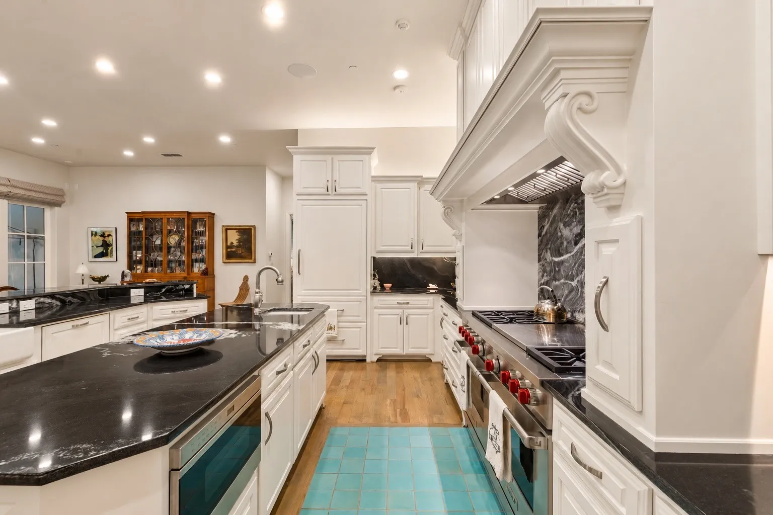 Single Family Residence For Sale in Dallas County , 4501 Normandy Avenue, University Park, Texas 75205, 3 Bedroom, 4 Bathroom, 2 Garage spaces, 4,755 Sqft, built in 2014, mls#21412822, Real Estate Agent in University Park, Homes For Sale in Dallas county, Homes For Sale in University Park, Realtor in University Park Texas, Real Estate Brokerage Independent Realty Texas, Luminita Cordes Realtor