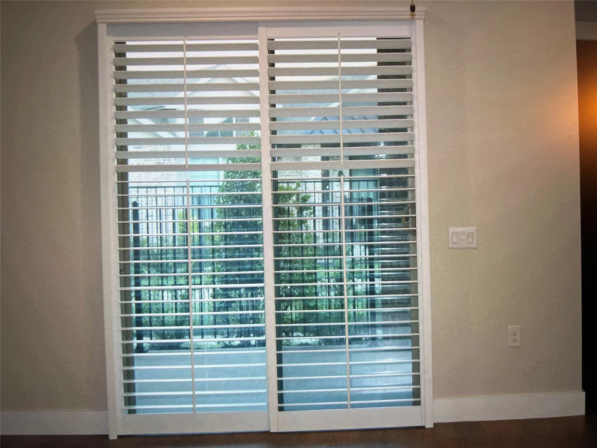 Single Family Residence For Rent in Dallas County , 7220 Merlot Place, Grand Prairie, Texas 75054, 2 Bedroom, 2 Bathroom, 2 Garage spaces, 1,376 Sqft, built in 2021, mls#21411196, Real Estate Agent in Grand Prairie, Homes For Rent in Dallas county, Homes For Rent in Grand Prairie, Realtor in Grand Prairie Texas, Real Estate Brokerage Independent Realty Texas, Luminita Cordes Realtor