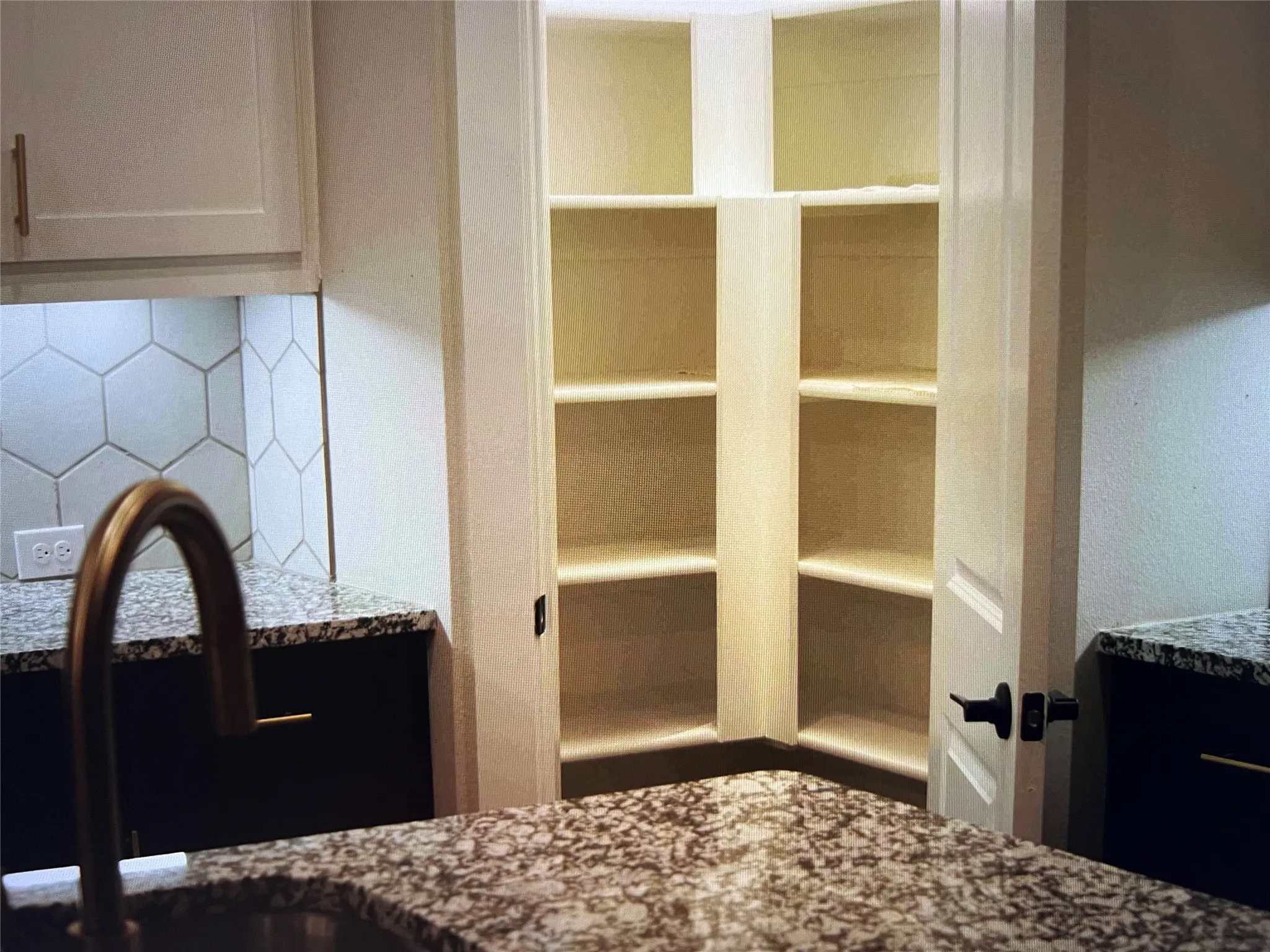 Single Family Residence For Rent in Dallas County , 7220 Merlot Place, Grand Prairie, Texas 75054, 2 Bedroom, 2 Bathroom, 2 Garage spaces, 1,376 Sqft, built in 2021, mls#21411196, Real Estate Agent in Grand Prairie, Homes For Rent in Dallas county, Homes For Rent in Grand Prairie, Realtor in Grand Prairie Texas, Real Estate Brokerage Independent Realty Texas, Luminita Cordes Realtor