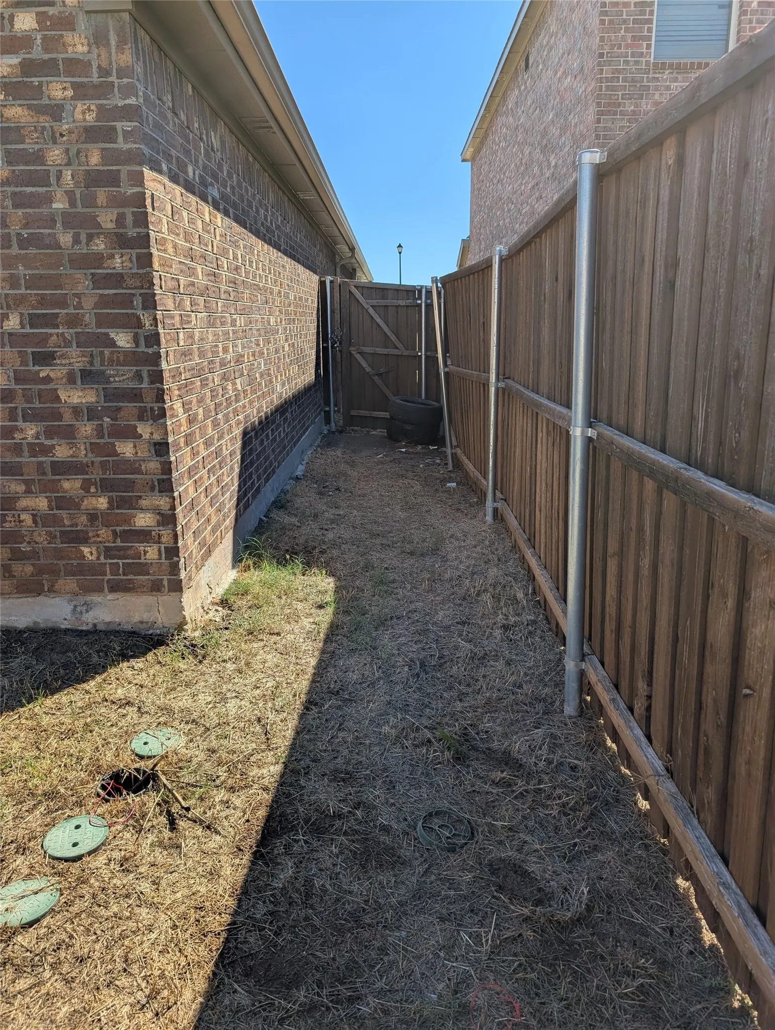 Single Family Residence For Sale in Kaufman County , 3205 Conley Ct, Mesquite, Texas 75126, 3 Bedroom, 2 Bathroom, 2 Garage spaces, 1,518 Sqft, built in 2022, mls#21413607, Real Estate Agent in Mesquite, Homes For Sale in Kaufman county, Homes For Sale in Mesquite, Realtor in Mesquite Texas, Real Estate Brokerage Independent Realty Texas, Luminita Cordes Realtor