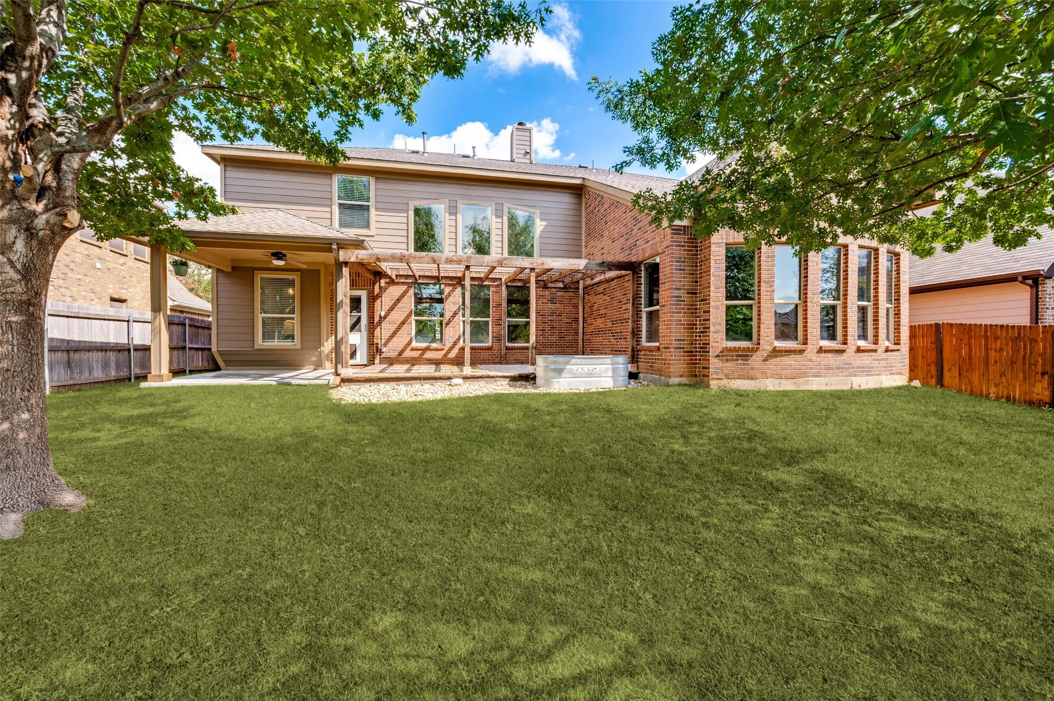 Single Family Residence For Sale in Tarrant County , 12725 Travers Trail, Fort Worth, Texas 76244, 4 Bedroom, 4 Bathroom, 2 Garage spaces, 3,280 Sqft, built in 2008, mls#21409889, Real Estate Agent in Fort Worth, Homes For Sale in Tarrant county, Homes For Sale in Fort Worth, Realtor in Fort Worth Texas, Real Estate Brokerage Independent Realty Texas, Luminita Cordes Realtor