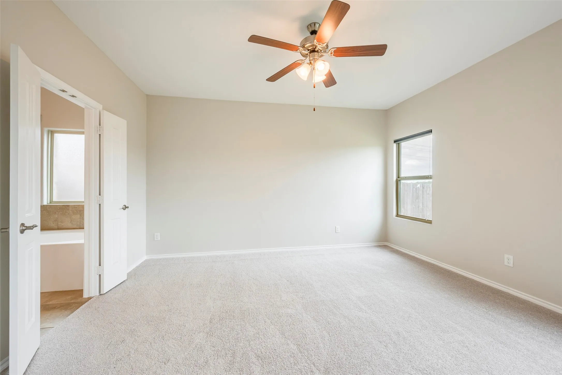 Single Family Residence For Sale in Tarrant County , 13841 Langston Lake Road, Fort Worth, Texas 76262, 3 Bedroom, 2 Bathroom, 2 Garage spaces, 1,712 Sqft, built in 2016, mls#21413485, Real Estate Agent in Fort Worth, Homes For Sale in Tarrant county, Homes For Sale in Fort Worth, Realtor in Fort Worth Texas, Real Estate Brokerage Independent Realty Texas, Luminita Cordes Realtor
