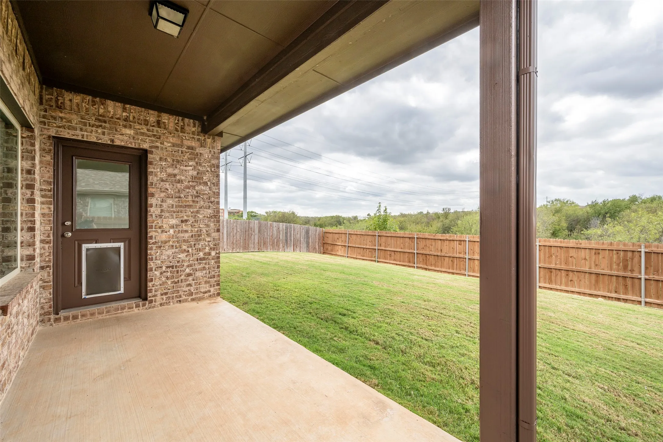 Single Family Residence For Sale in Tarrant County , 13841 Langston Lake Road, Fort Worth, Texas 76262, 3 Bedroom, 2 Bathroom, 2 Garage spaces, 1,712 Sqft, built in 2016, mls#21413485, Real Estate Agent in Fort Worth, Homes For Sale in Tarrant county, Homes For Sale in Fort Worth, Realtor in Fort Worth Texas, Real Estate Brokerage Independent Realty Texas, Luminita Cordes Realtor