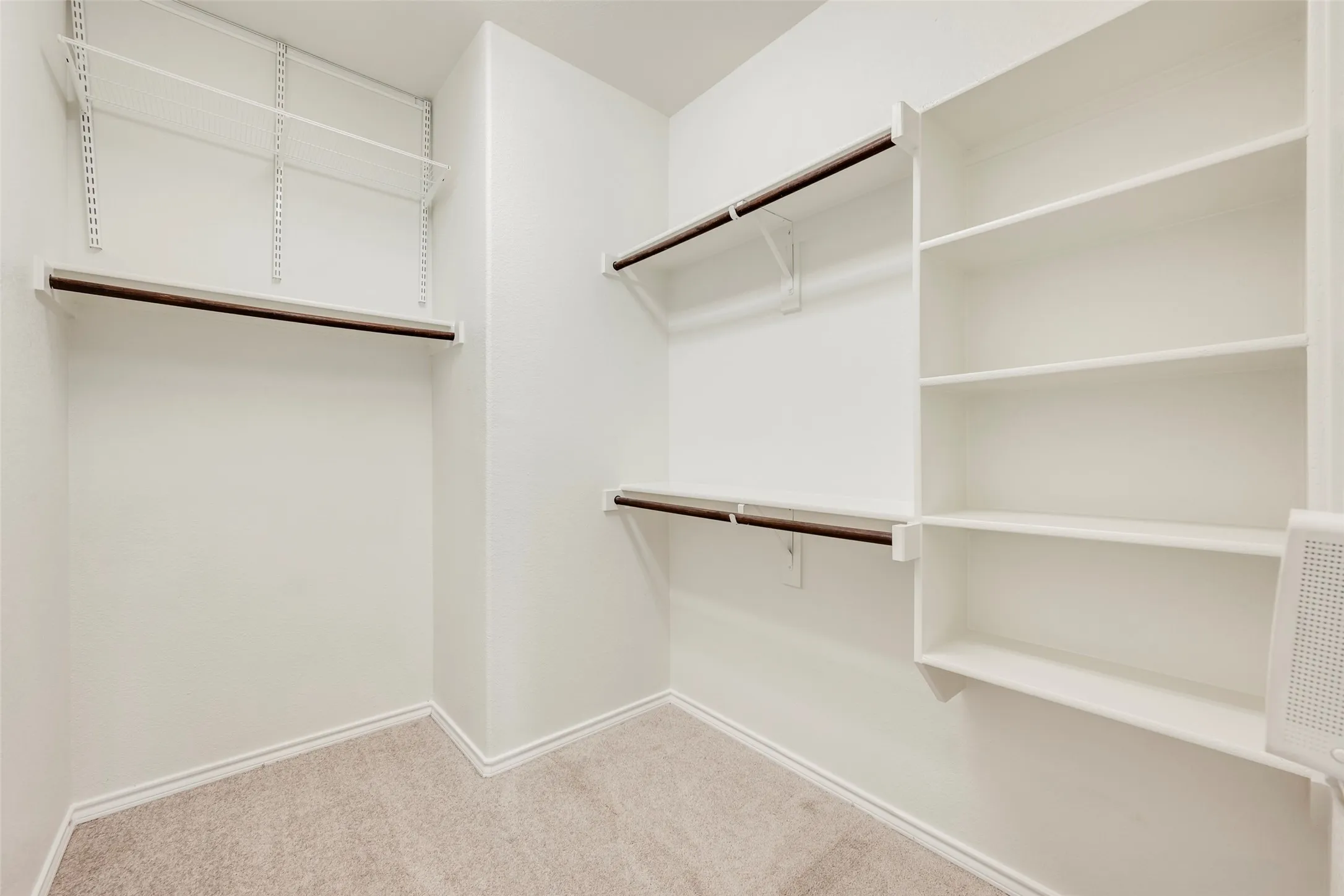 Single Family Residence For Sale in Tarrant County , 13841 Langston Lake Road, Fort Worth, Texas 76262, 3 Bedroom, 2 Bathroom, 2 Garage spaces, 1,712 Sqft, built in 2016, mls#21413485, Real Estate Agent in Fort Worth, Homes For Sale in Tarrant county, Homes For Sale in Fort Worth, Realtor in Fort Worth Texas, Real Estate Brokerage Independent Realty Texas, Luminita Cordes Realtor