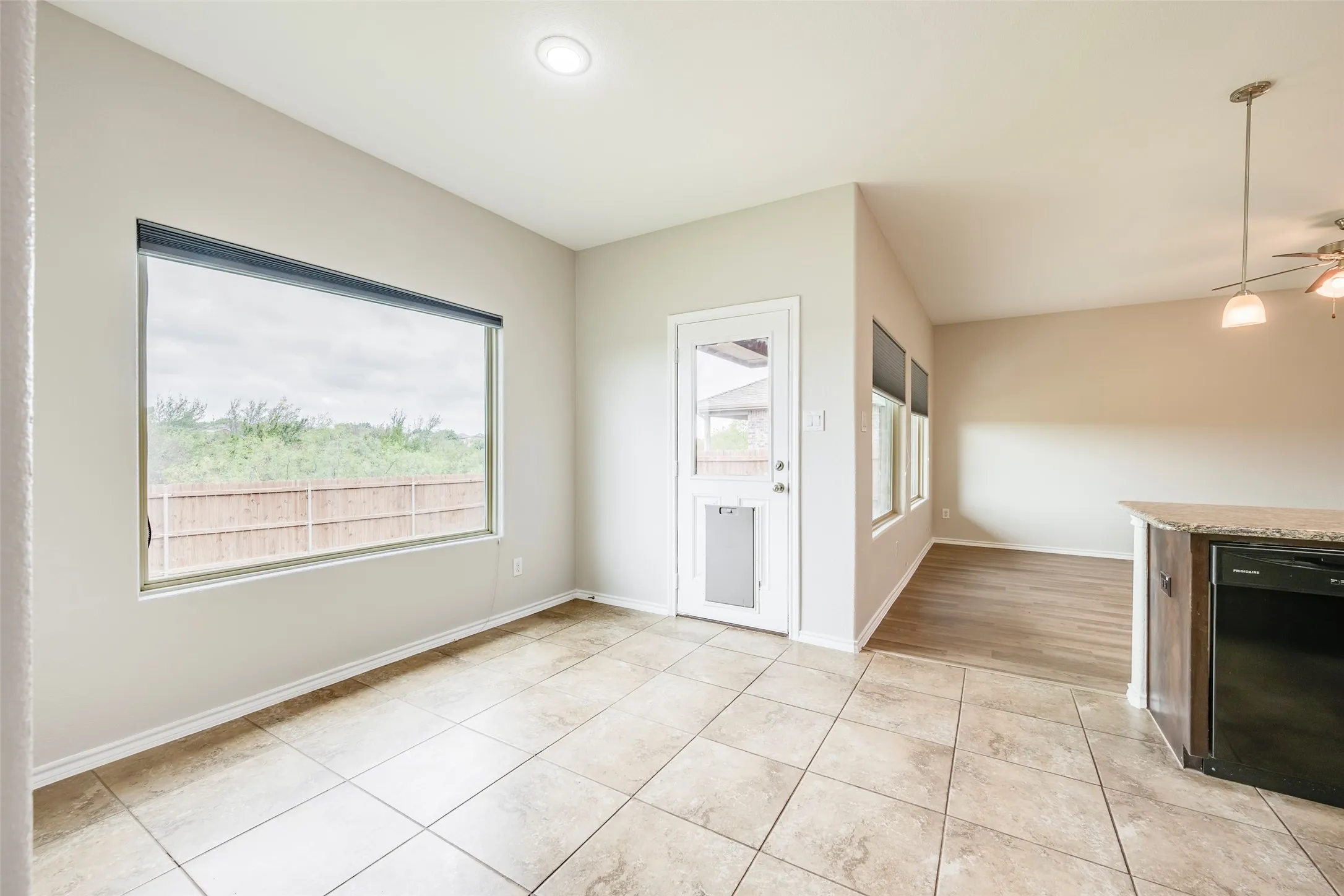 Single Family Residence For Sale in Tarrant County , 13841 Langston Lake Road, Fort Worth, Texas 76262, 3 Bedroom, 2 Bathroom, 2 Garage spaces, 1,712 Sqft, built in 2016, mls#21413485, Real Estate Agent in Fort Worth, Homes For Sale in Tarrant county, Homes For Sale in Fort Worth, Realtor in Fort Worth Texas, Real Estate Brokerage Independent Realty Texas, Luminita Cordes Realtor