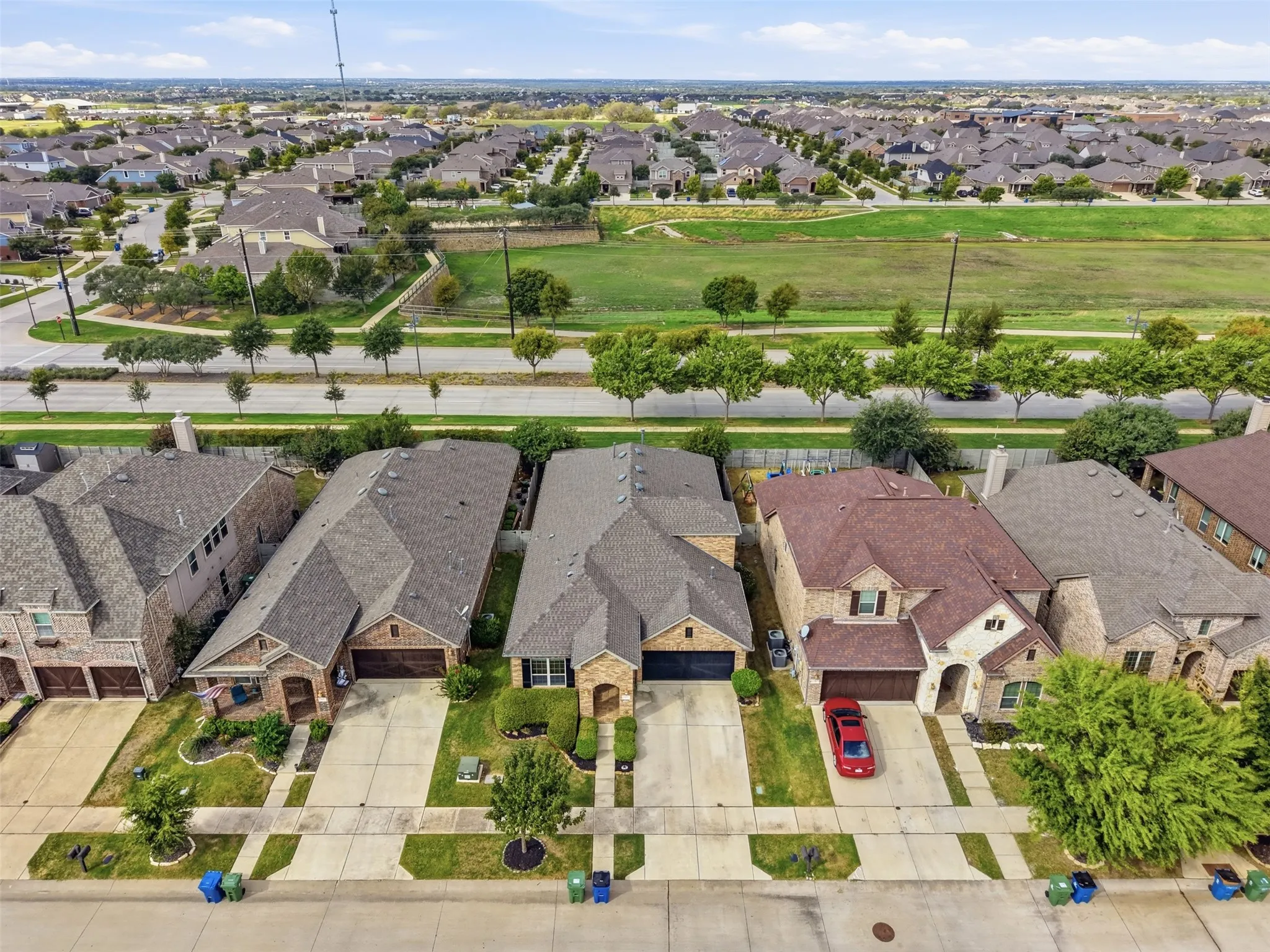 Single Family Residence For Sale in Denton County , 617 Fenceline Drive, Argyle, Texas 76226, 3 Bedroom, 4 Bathroom, 2 Garage spaces, 2,807 Sqft, built in 2015, mls#21409250, Real Estate Agent in Argyle, Homes For Sale in Denton county, Homes For Sale in Argyle, Realtor in Argyle Texas, Real Estate Brokerage Independent Realty Texas, Luminita Cordes Realtor