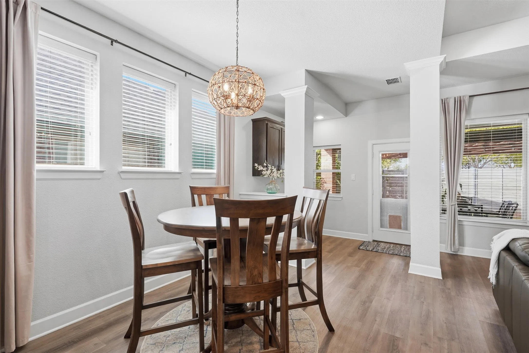 Single Family Residence For Sale in Denton County , 617 Fenceline Drive, Argyle, Texas 76226, 3 Bedroom, 4 Bathroom, 2 Garage spaces, 2,807 Sqft, built in 2015, mls#21409250, Real Estate Agent in Argyle, Homes For Sale in Denton county, Homes For Sale in Argyle, Realtor in Argyle Texas, Real Estate Brokerage Independent Realty Texas, Luminita Cordes Realtor