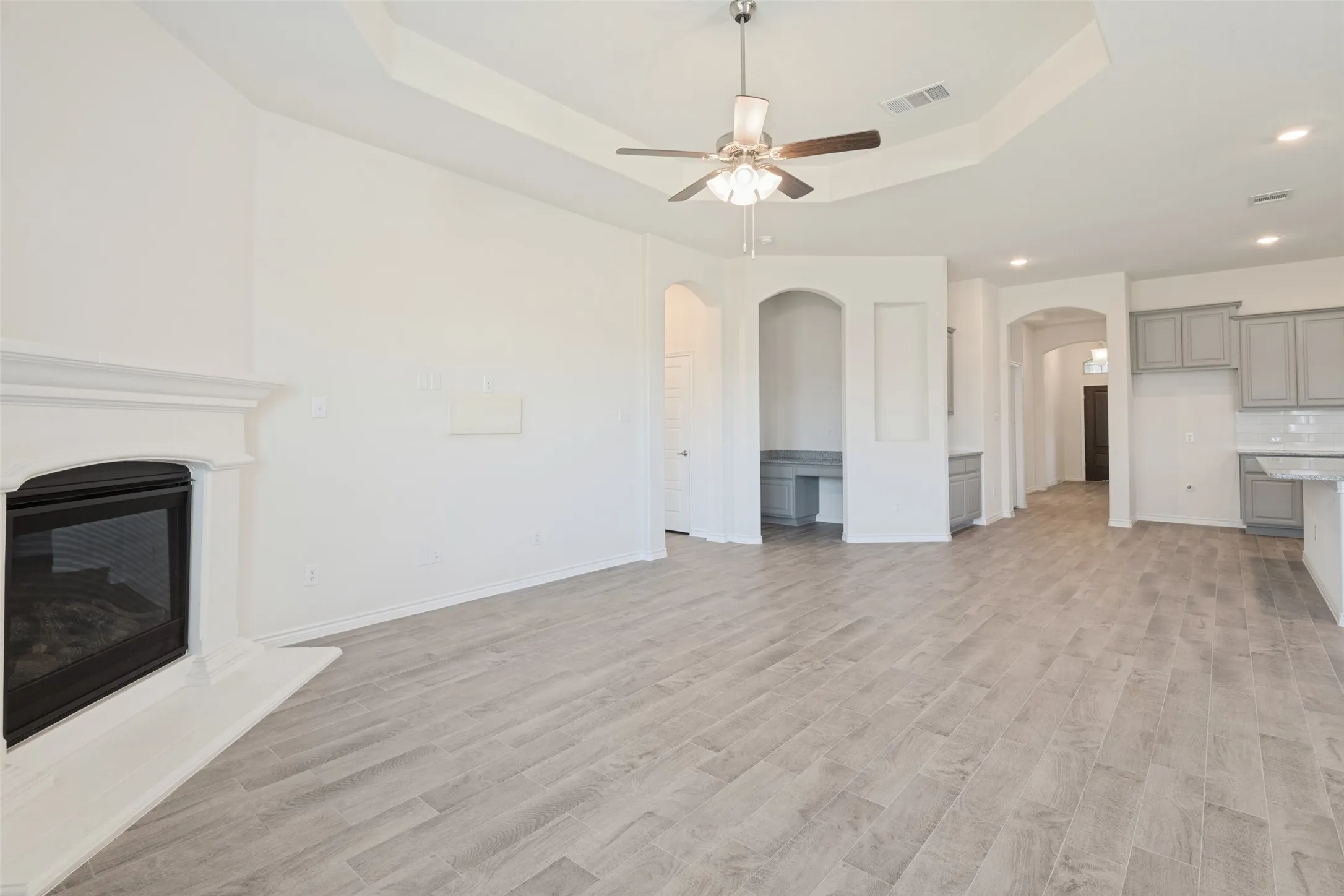 Single Family Residence For Rent in Kaufman County , 4108 Ellinger Drive, Heath, Texas 75126, 4 Bedroom, 2 Bathroom, 2 Garage spaces, 2,095 Sqft, built in 2022, mls#21413921, Real Estate Agent in Heath, Homes For Rent in Kaufman county, Homes For Rent in Heath, Realtor in Heath Texas, Real Estate Brokerage Independent Realty Texas, Luminita Cordes Realtor