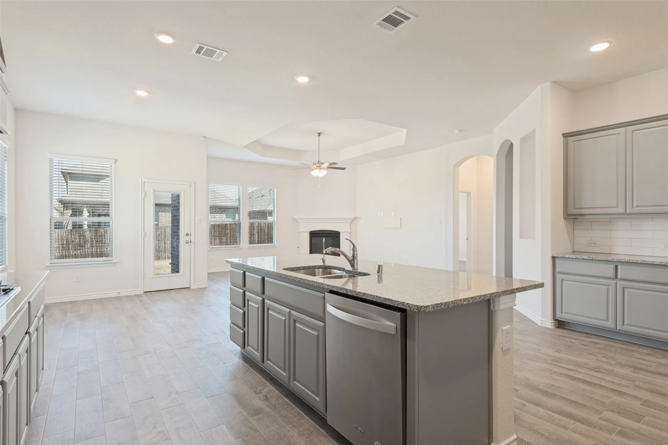 Single Family Residence For Rent in Kaufman County , 4108 Ellinger Drive, Heath, Texas 75126, 4 Bedroom, 2 Bathroom, 2 Garage spaces, 2,095 Sqft, built in 2022, mls#21413921, Real Estate Agent in Heath, Homes For Rent in Kaufman county, Homes For Rent in Heath, Realtor in Heath Texas, Real Estate Brokerage Independent Realty Texas, Luminita Cordes Realtor