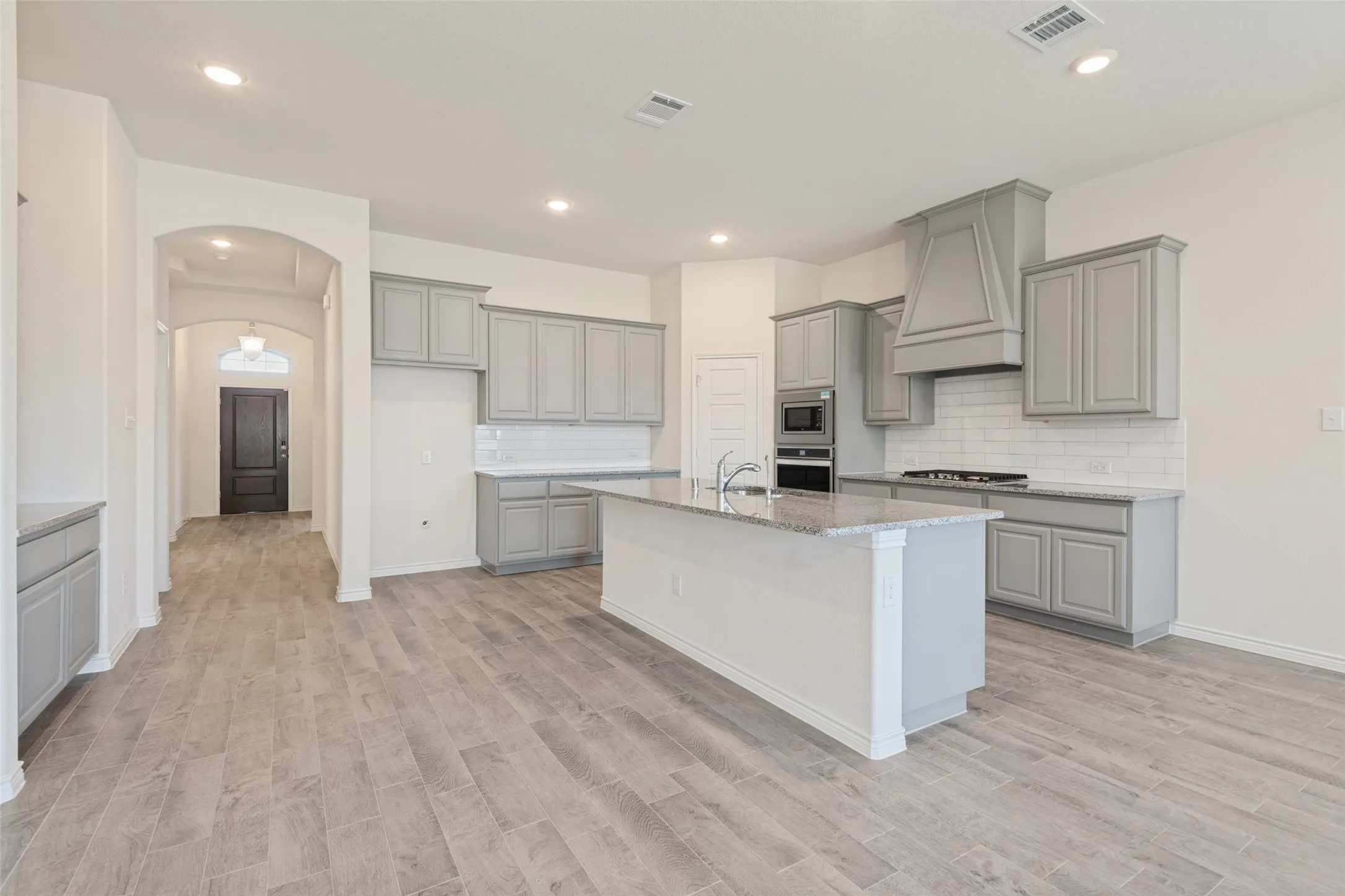 Single Family Residence For Rent in Kaufman County , 4108 Ellinger Drive, Heath, Texas 75126, 4 Bedroom, 2 Bathroom, 2 Garage spaces, 2,095 Sqft, built in 2022, mls#21413921, Real Estate Agent in Heath, Homes For Rent in Kaufman county, Homes For Rent in Heath, Realtor in Heath Texas, Real Estate Brokerage Independent Realty Texas, Luminita Cordes Realtor