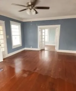 Single Family Residence For Sale in Brown County , 1715 Austin Avenue, Brownwood, Texas 76801, 2 Bedroom, 2 Bathroom, 1 Garage spaces, 1,810 Sqft, built in 1900, mls#21413864, Real Estate Agent in Brownwood, Homes For Sale in Brown county, Homes For Sale in Brownwood, Realtor in Brownwood Texas, Real Estate Brokerage Independent Realty Texas, Luminita Cordes Realtor