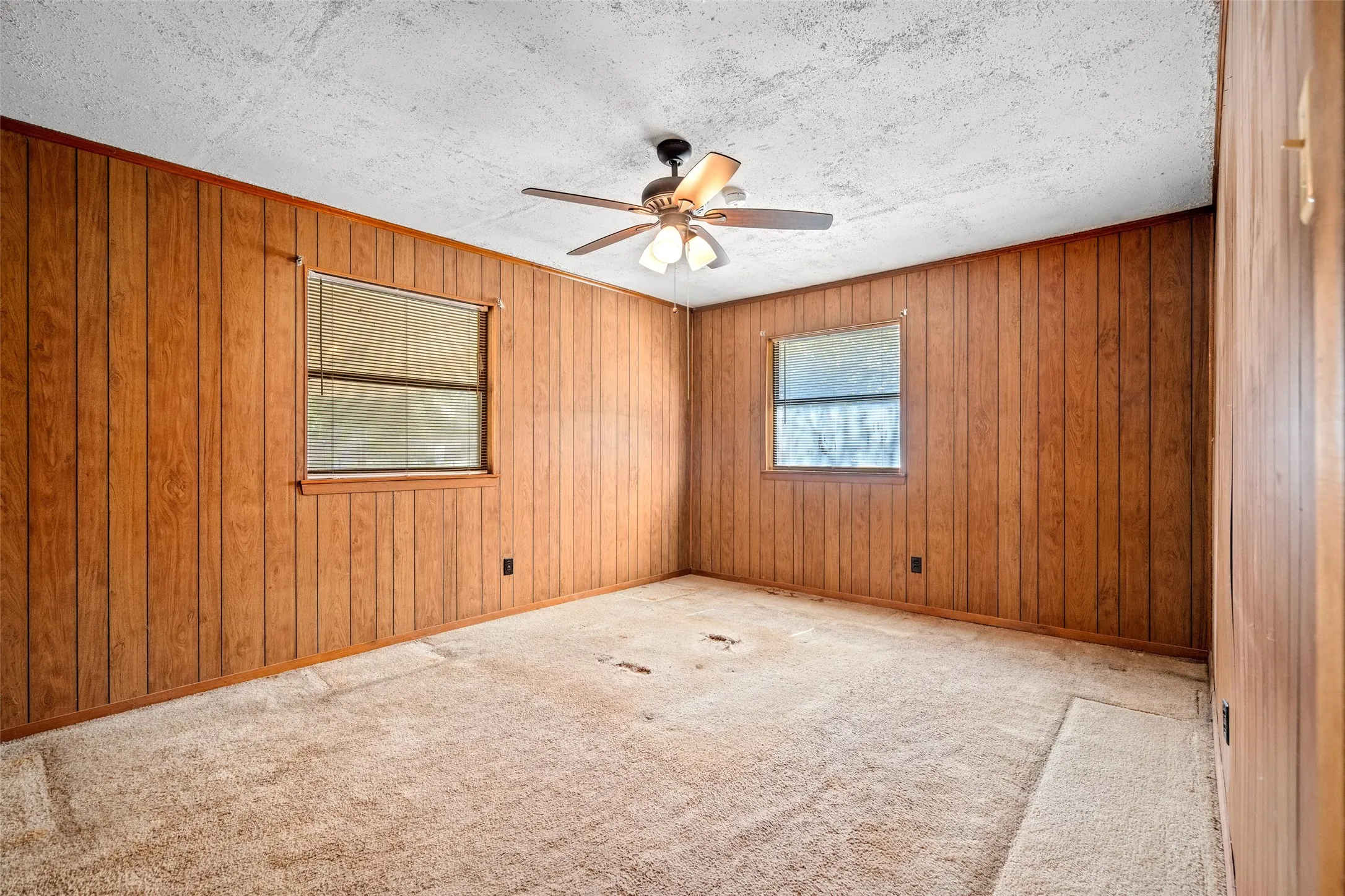 Single Family Residence For Sale in Wise County , 199 Park Street, Newark, Texas 76071, 3 Bedroom, 2 Bathroom, Garage spaces, 1,598 Sqft, built in 1978, mls#21412048, Real Estate Agent in Newark, Homes For Sale in Wise county, Homes For Sale in Newark, Realtor in Newark Texas, Real Estate Brokerage Independent Realty Texas, Luminita Cordes Realtor